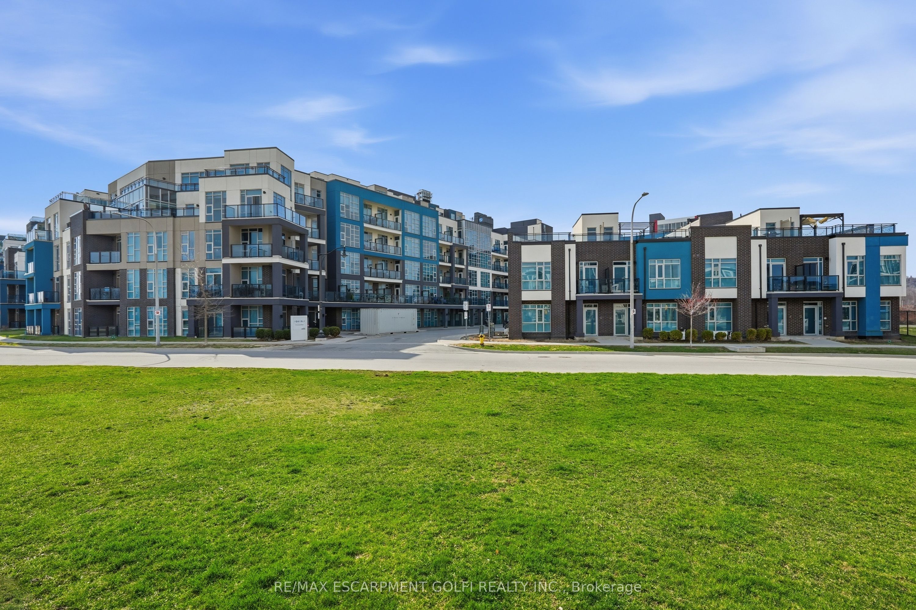 10 Concord Place 304, Grimsby, On L3m 0g6