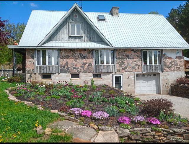 2481 North Shore Road, Algonquin Highlands, On K0m 1s0