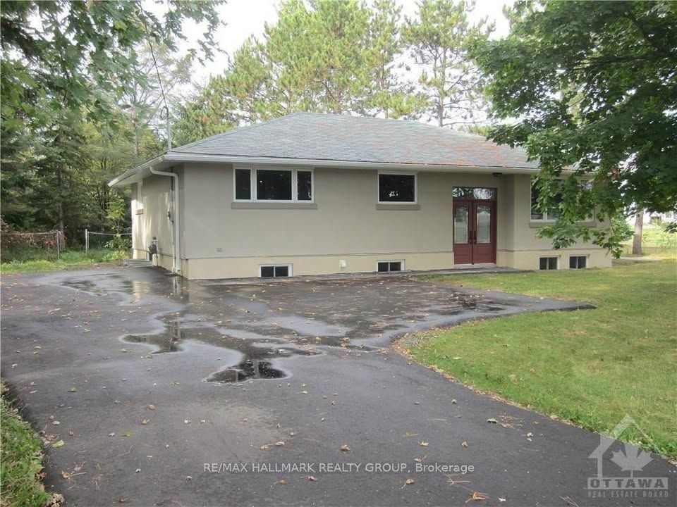 480 River Road B, Blossom Park - Airport And Area, On K1v 1h4
