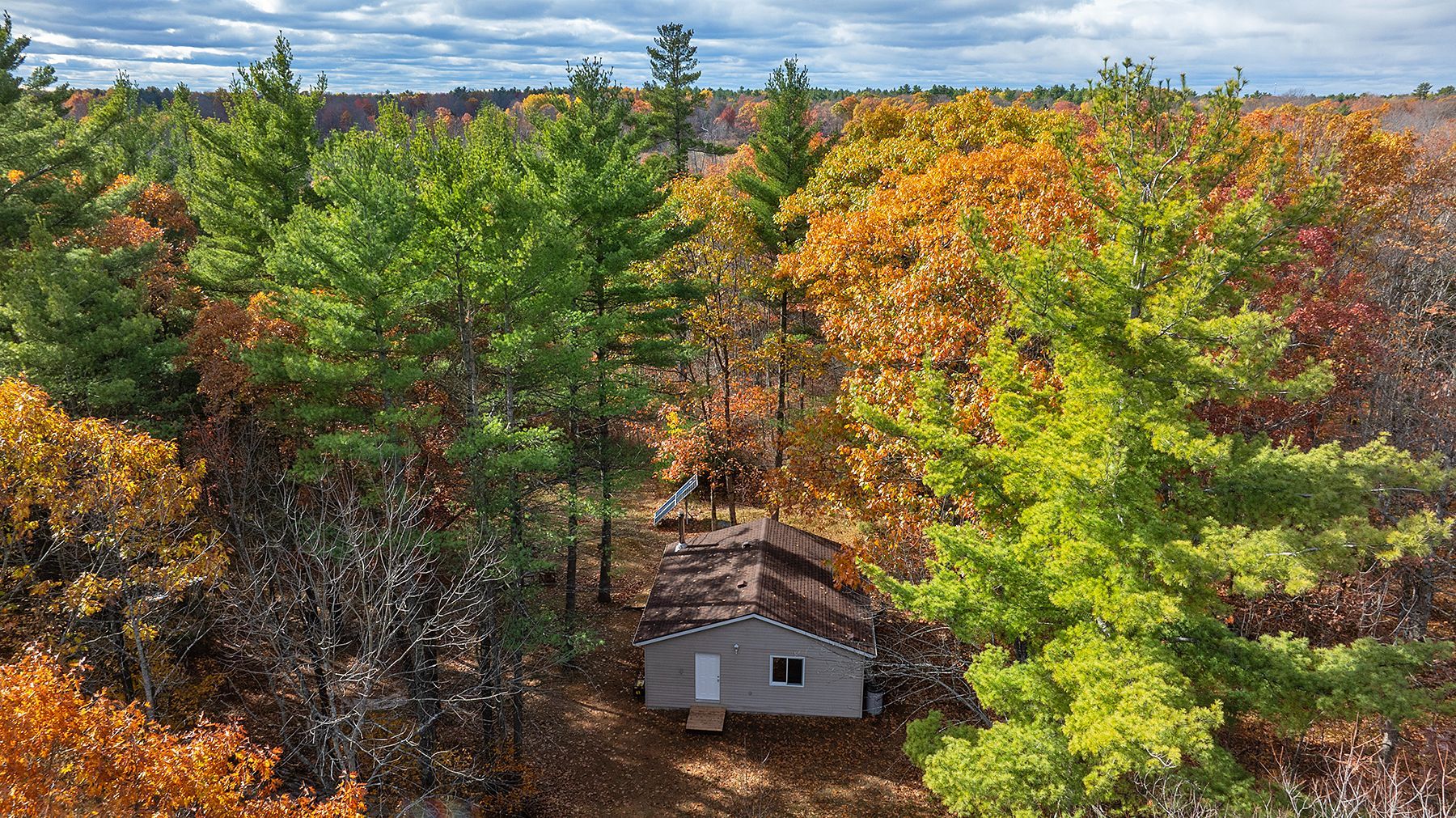 1131a Moon Road, Frontenac, On K0h 1t0
