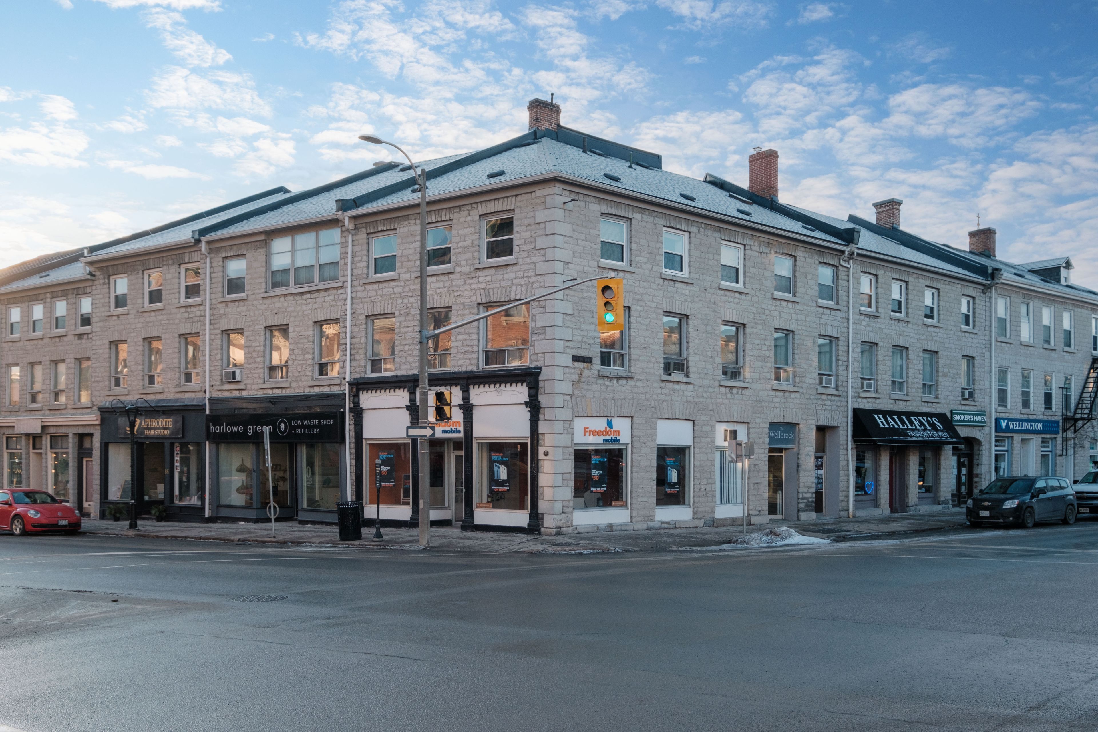 82-94 155-159 Brock St & Wellington St. Street, Kingston, On K7l 3e1