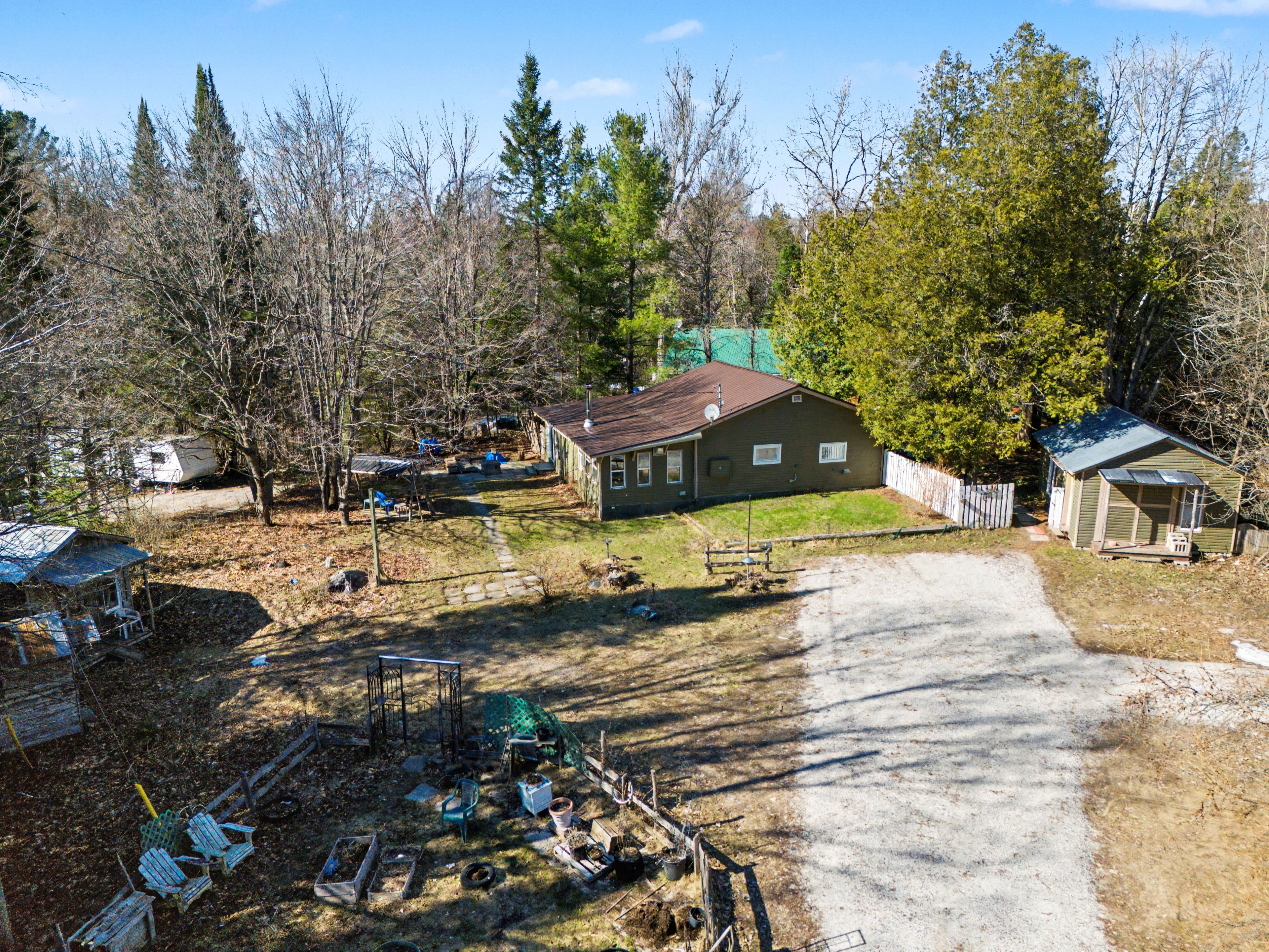 176 Clyde Lane, Lanark Highlands, On K0g 1k0