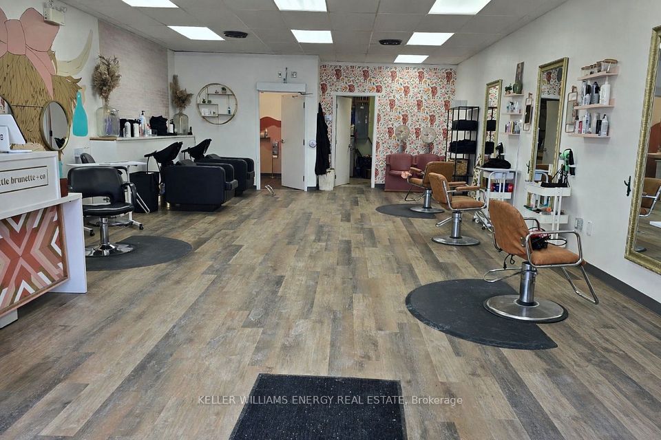 652 Dundas Street East Street E, Belleville, On K8n 1g7