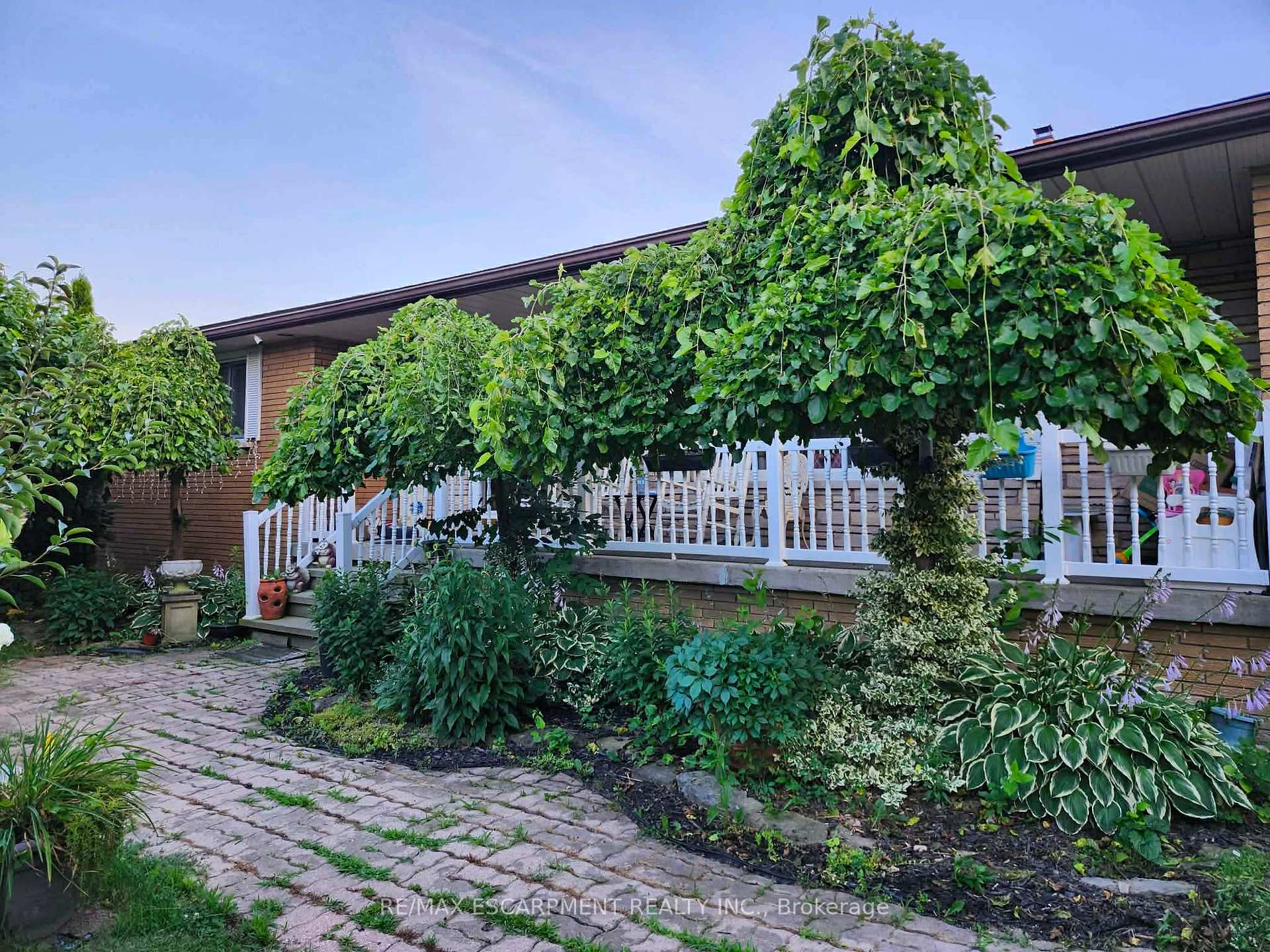 1549 Guyatt Road, Hamilton, On L0r 1c0