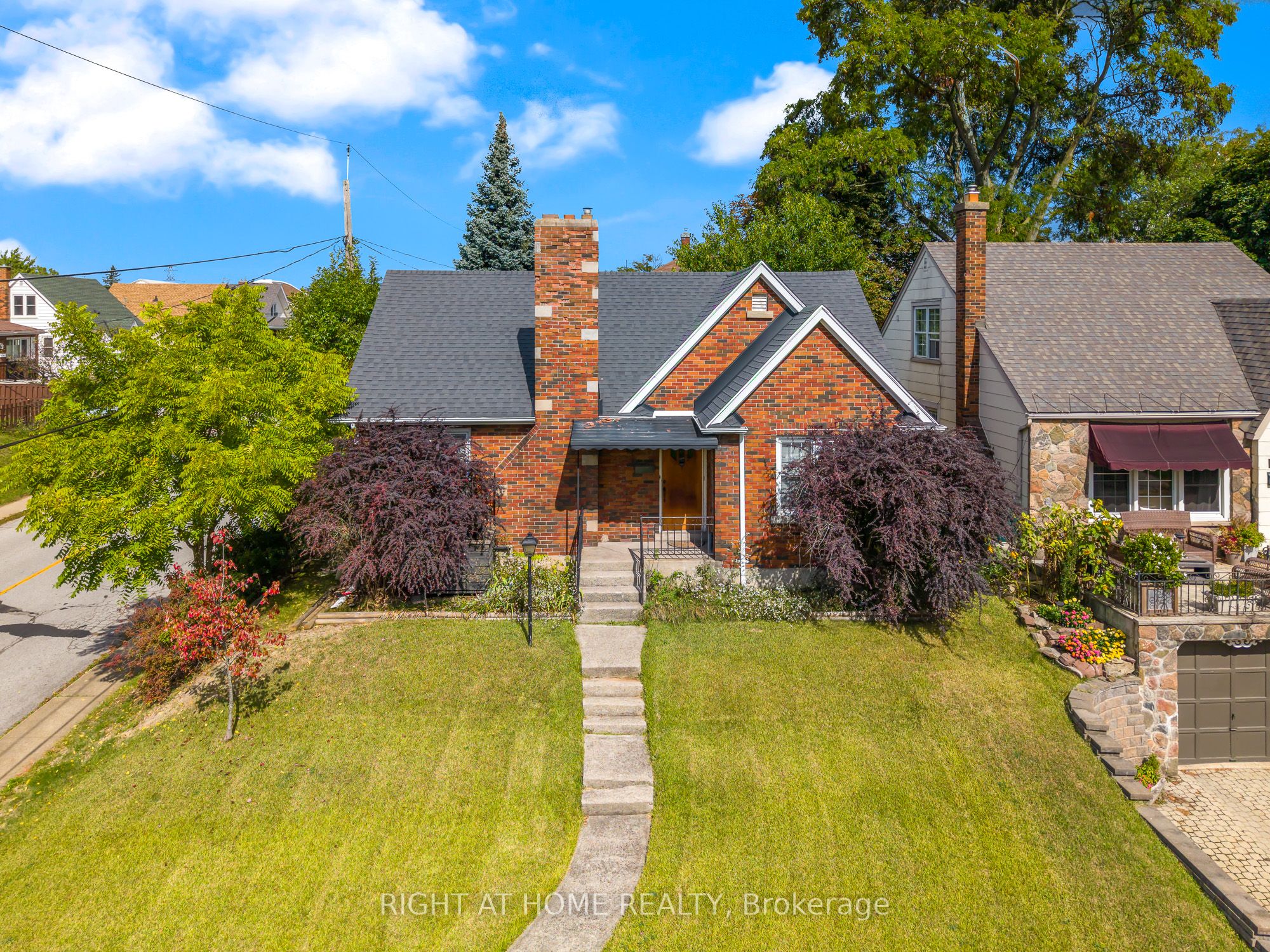 5201 Valley Way, Niagara Falls, On L2e 1x3