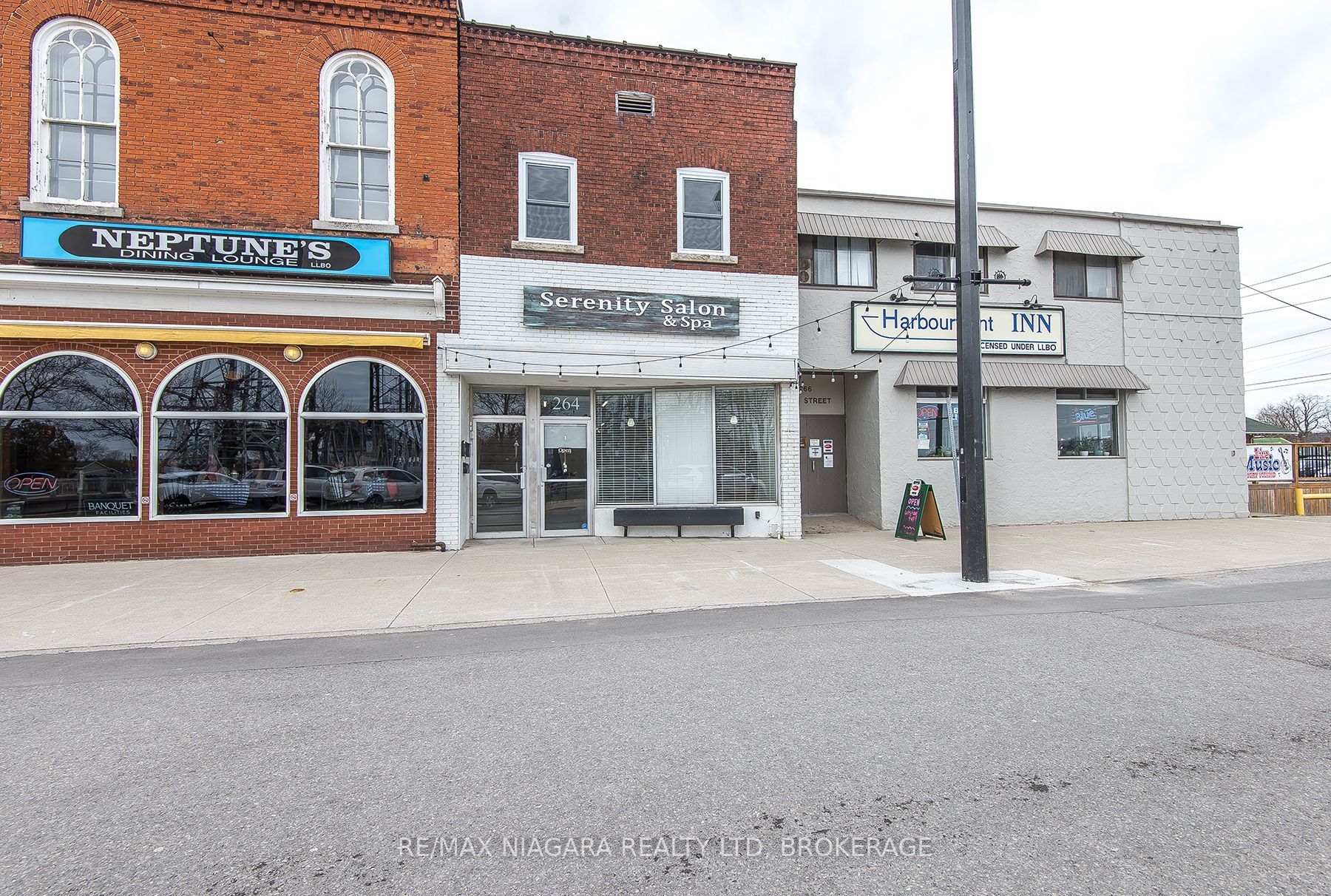 264 West Street Unit 2, Port Colborne, On L3k 4e4