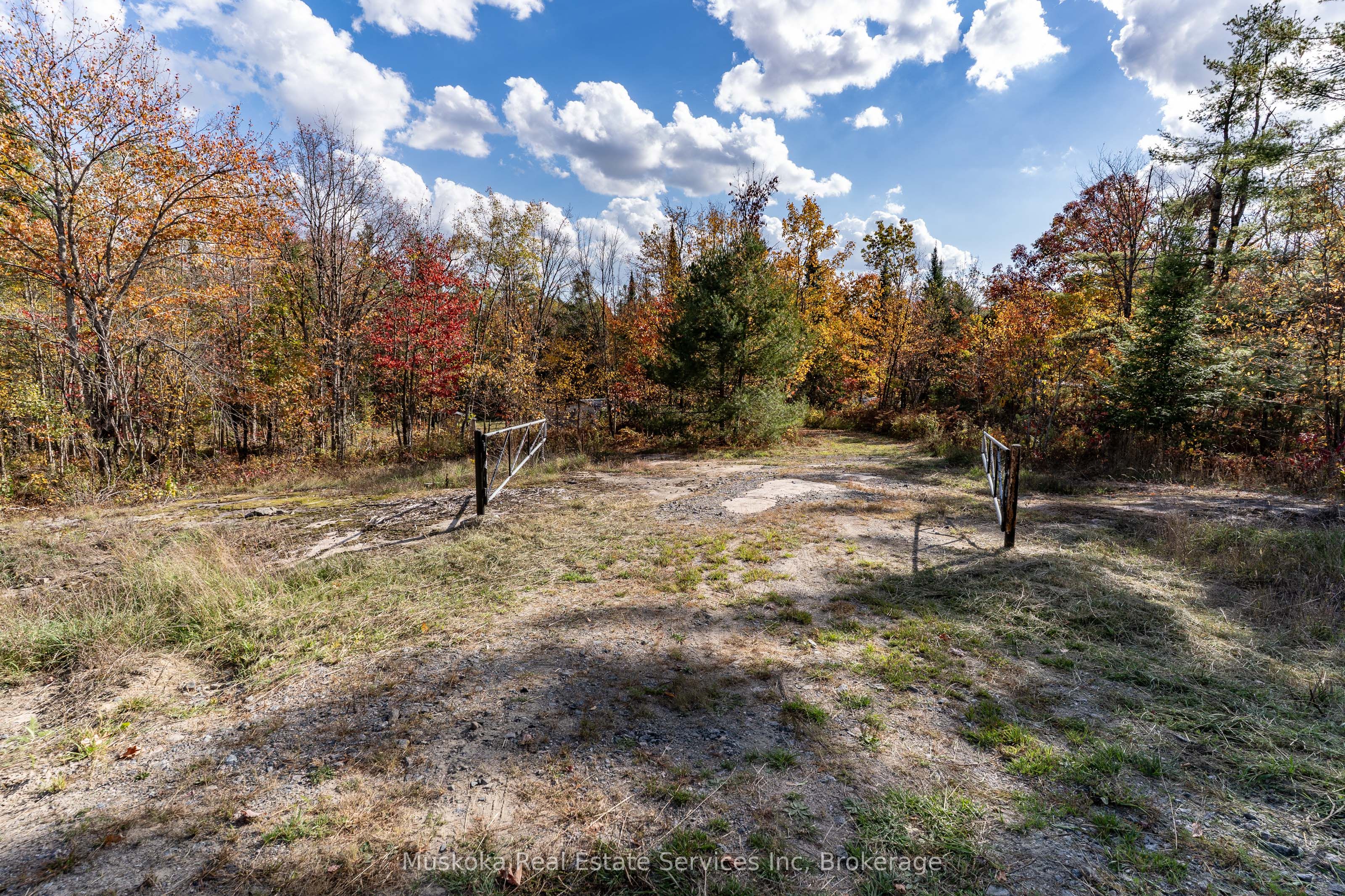 1088 Merkley Road, Gravenhurst, On P1p 1r3