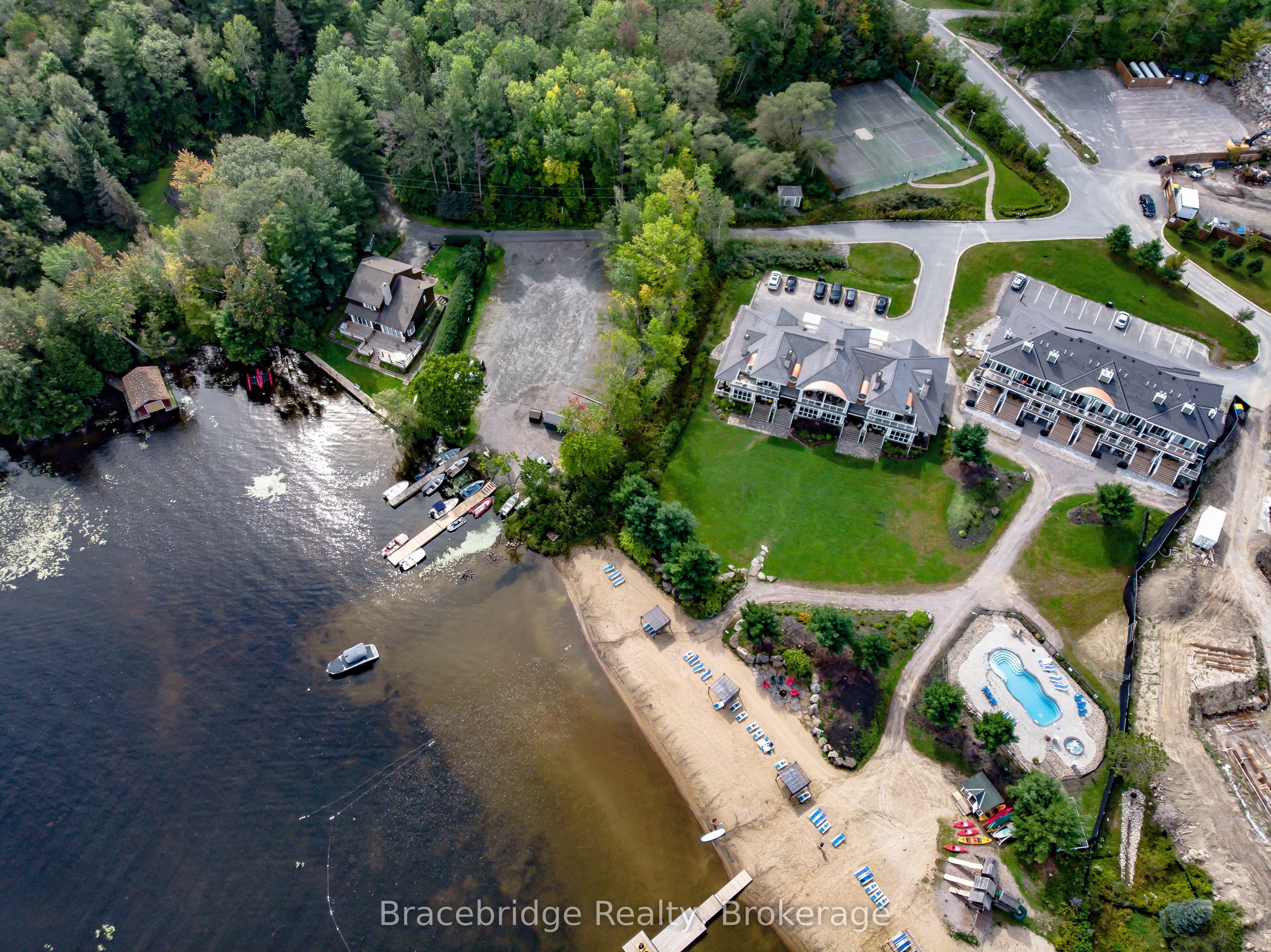 1869 Muskoka Rd 118 Highway W Bhv-C101-A&B, Muskoka Lakes, On P1l 1w8