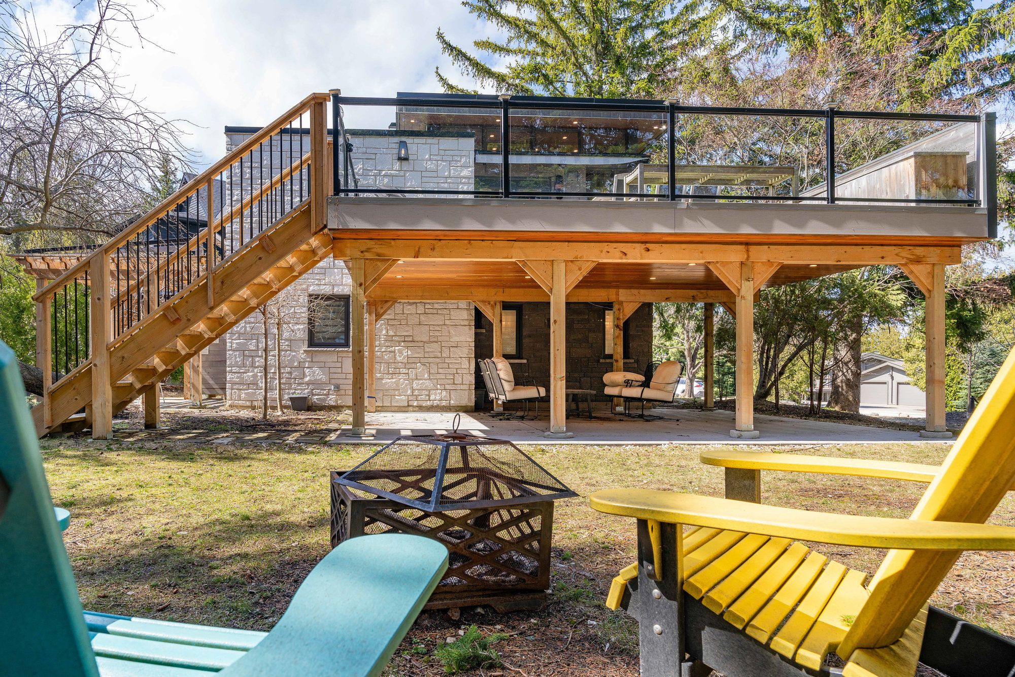 114 Lakeshore Road W, Blue Mountains, On L9y 0s6