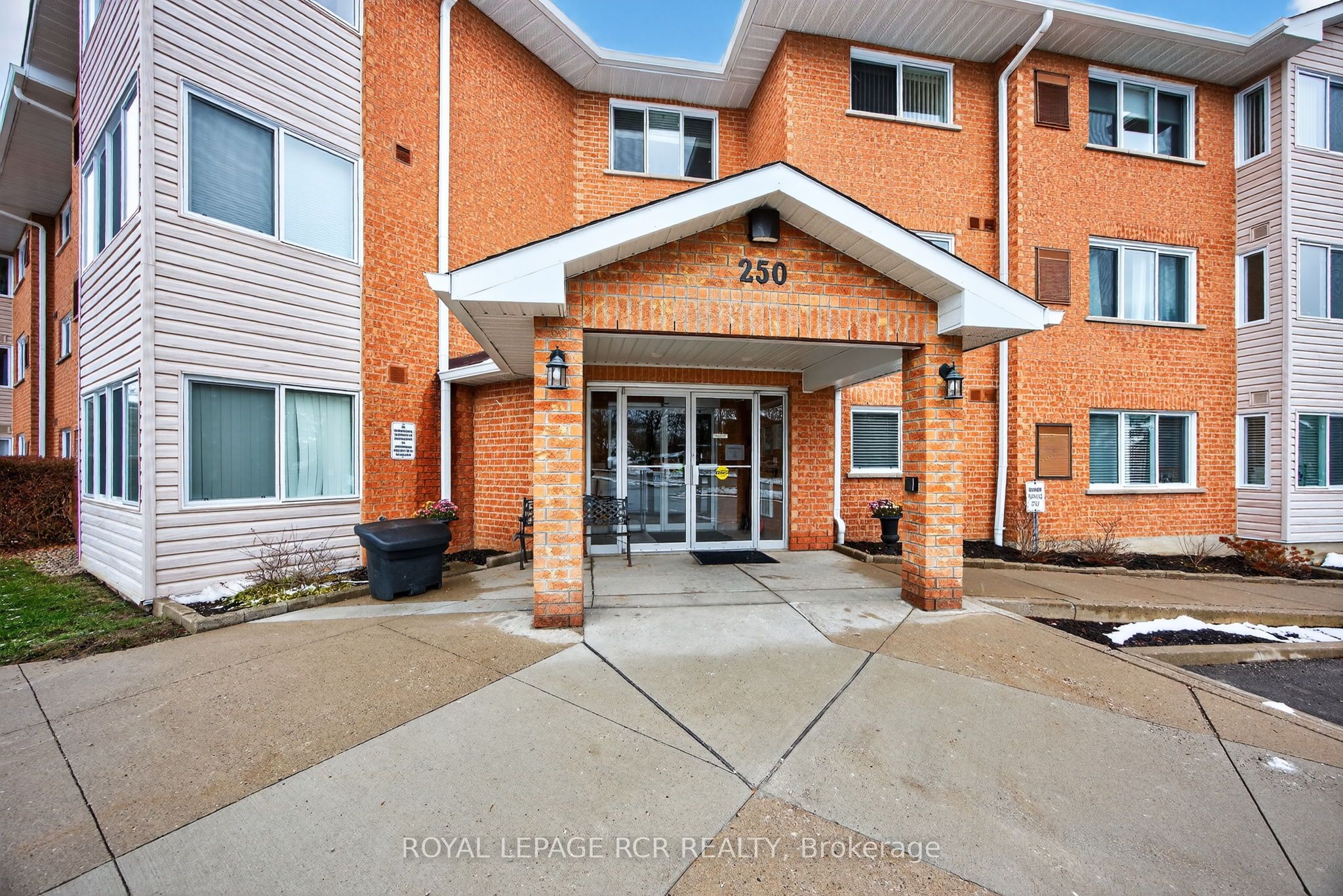 250 Robert Street 310, Shelburne, On L9v 3p9