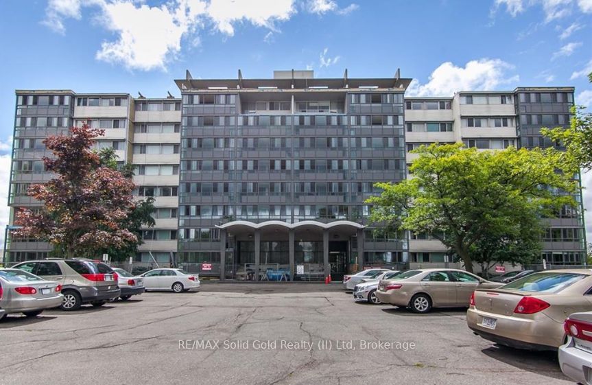 24 Midland Drive 604, Kitchener, On N2a 2a8