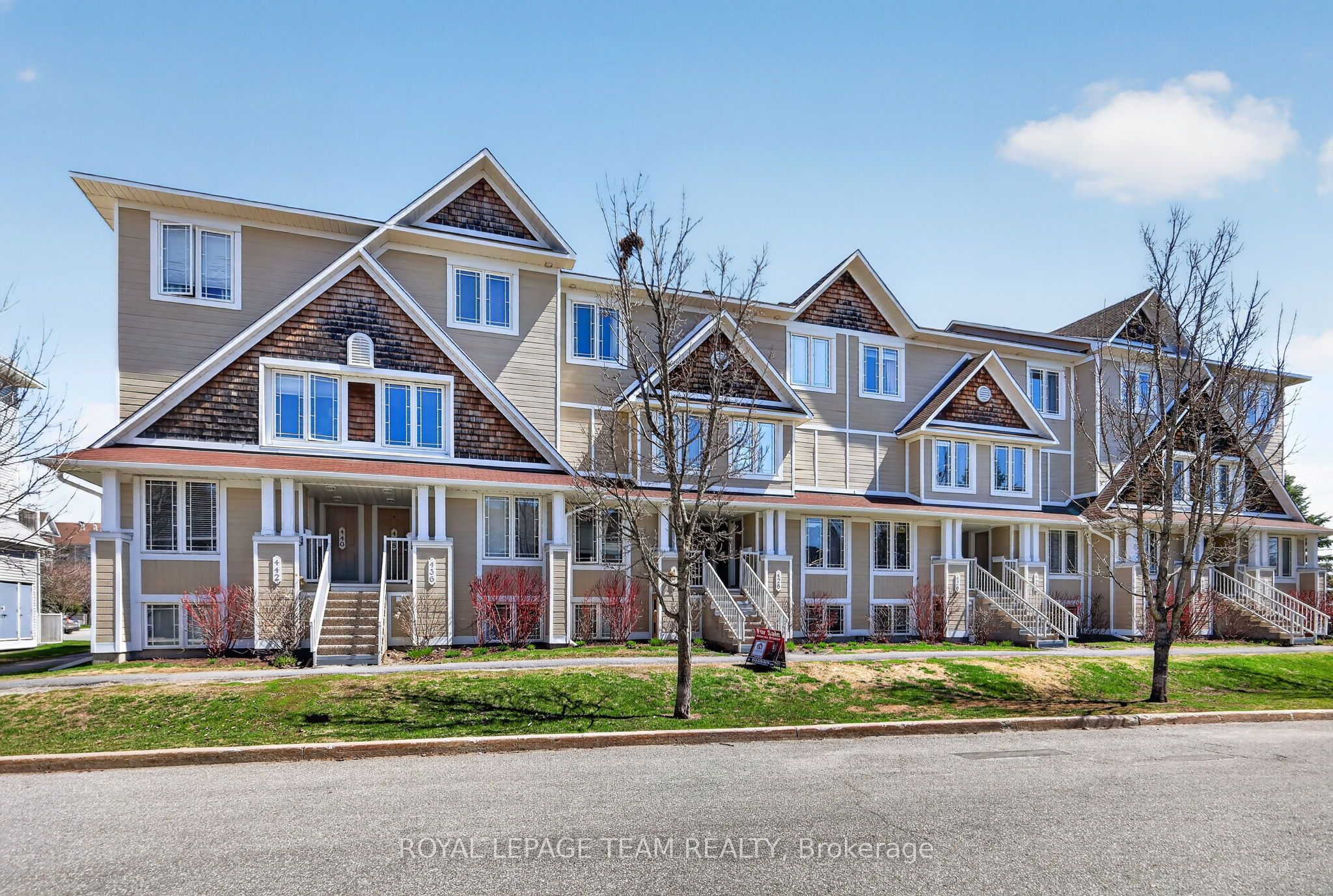 424 Hillsboro Private 13, Kanata, On K2m 3a8