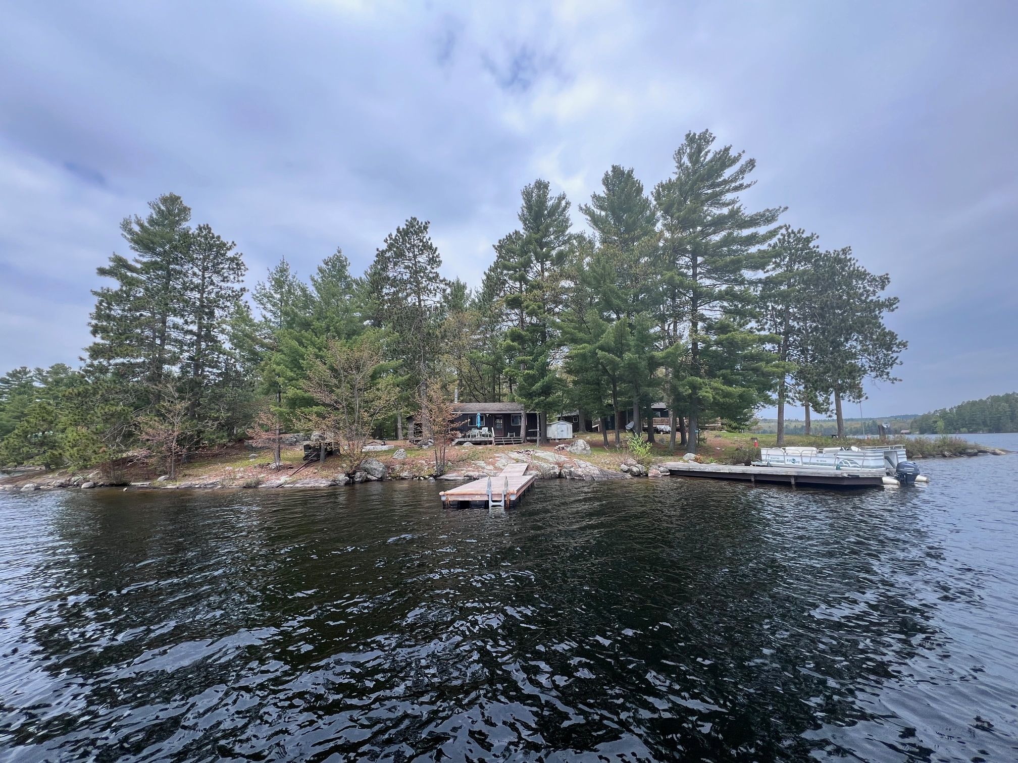 910 Weslemkoon Lake, Addington Highlands, On K0l 2m0