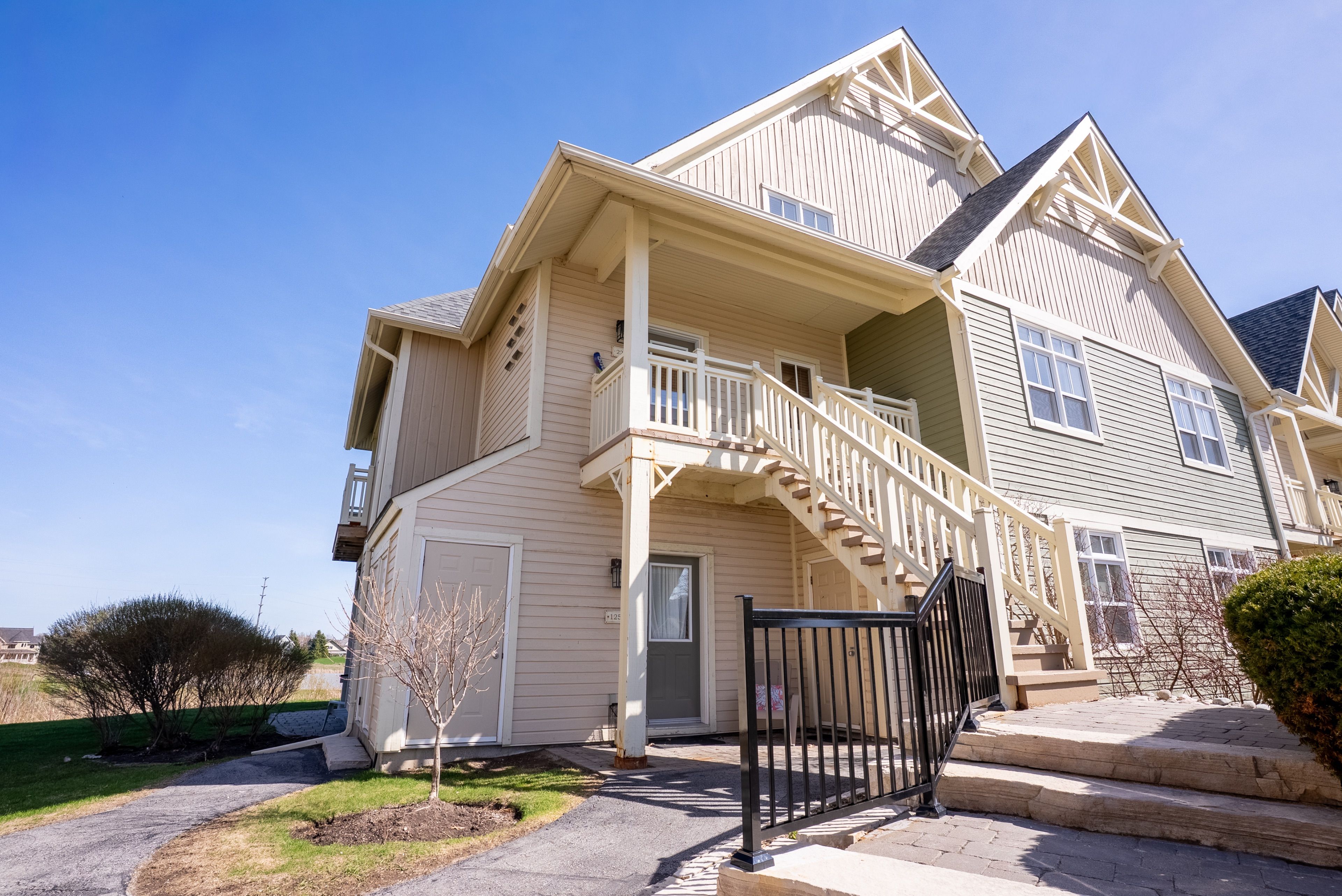 125 Fairway Court 125, Blue Mountains, On L9y 0p8