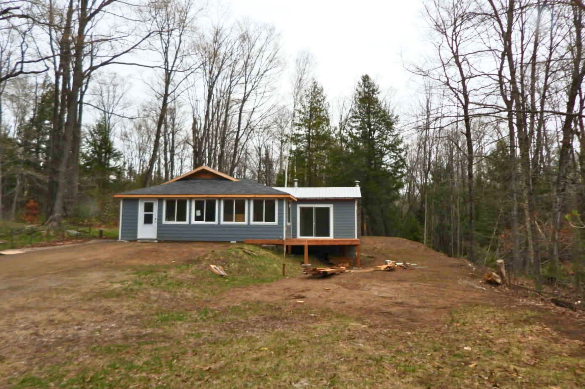 1049 South Road, Frontenac, On K0h 1k0
