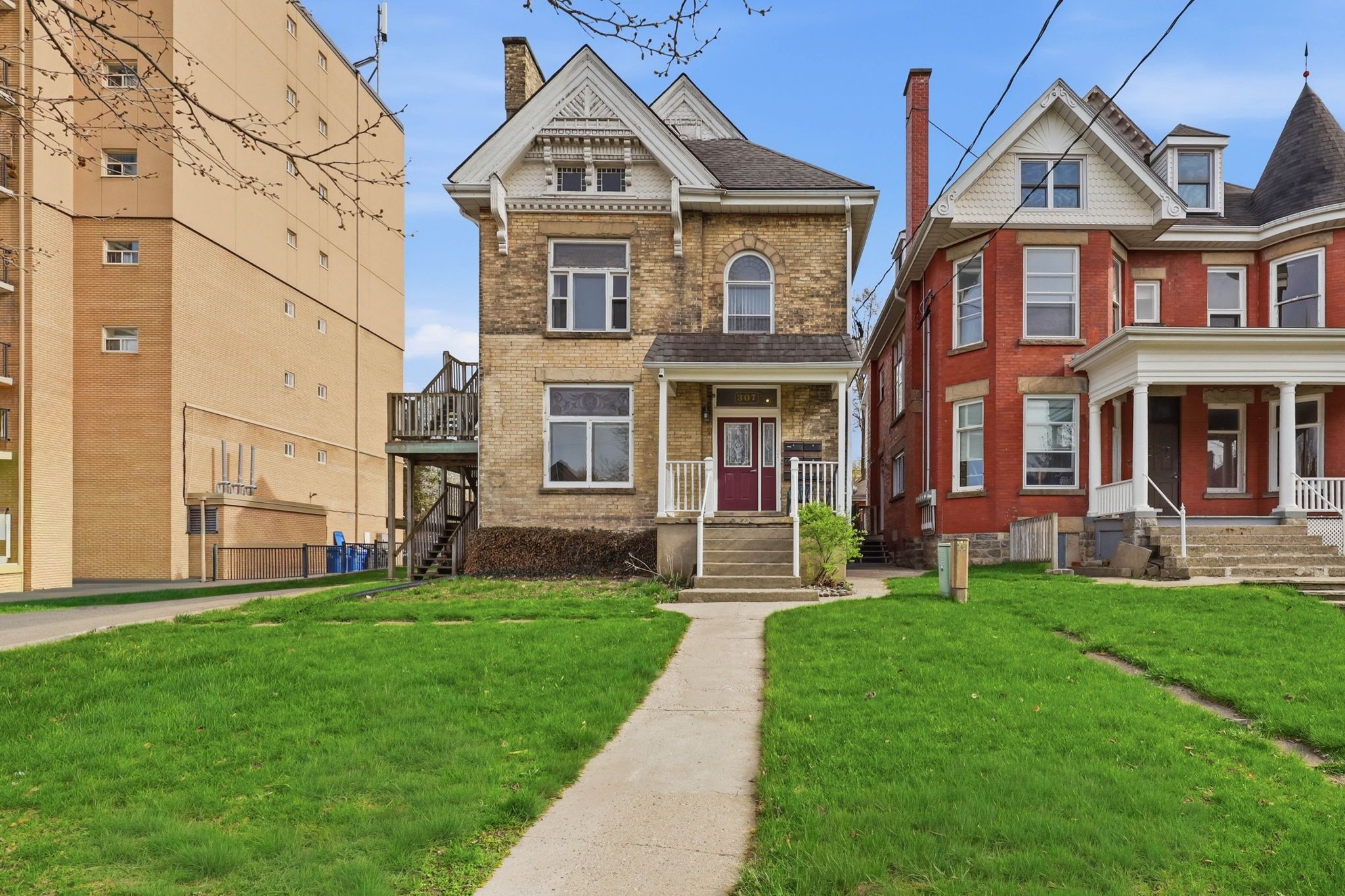 307 Central Avenue, London East, On N6b 2c9