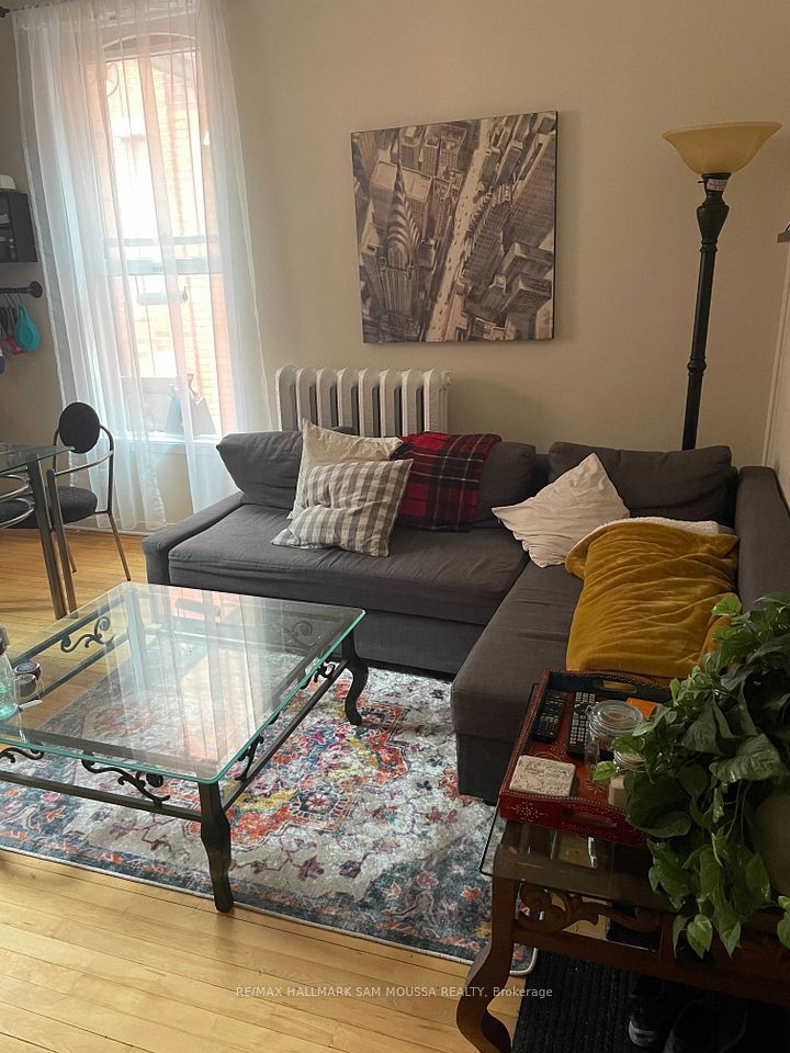 232 Cooper Street 7, Ottawa Centre, On K2p 0g4