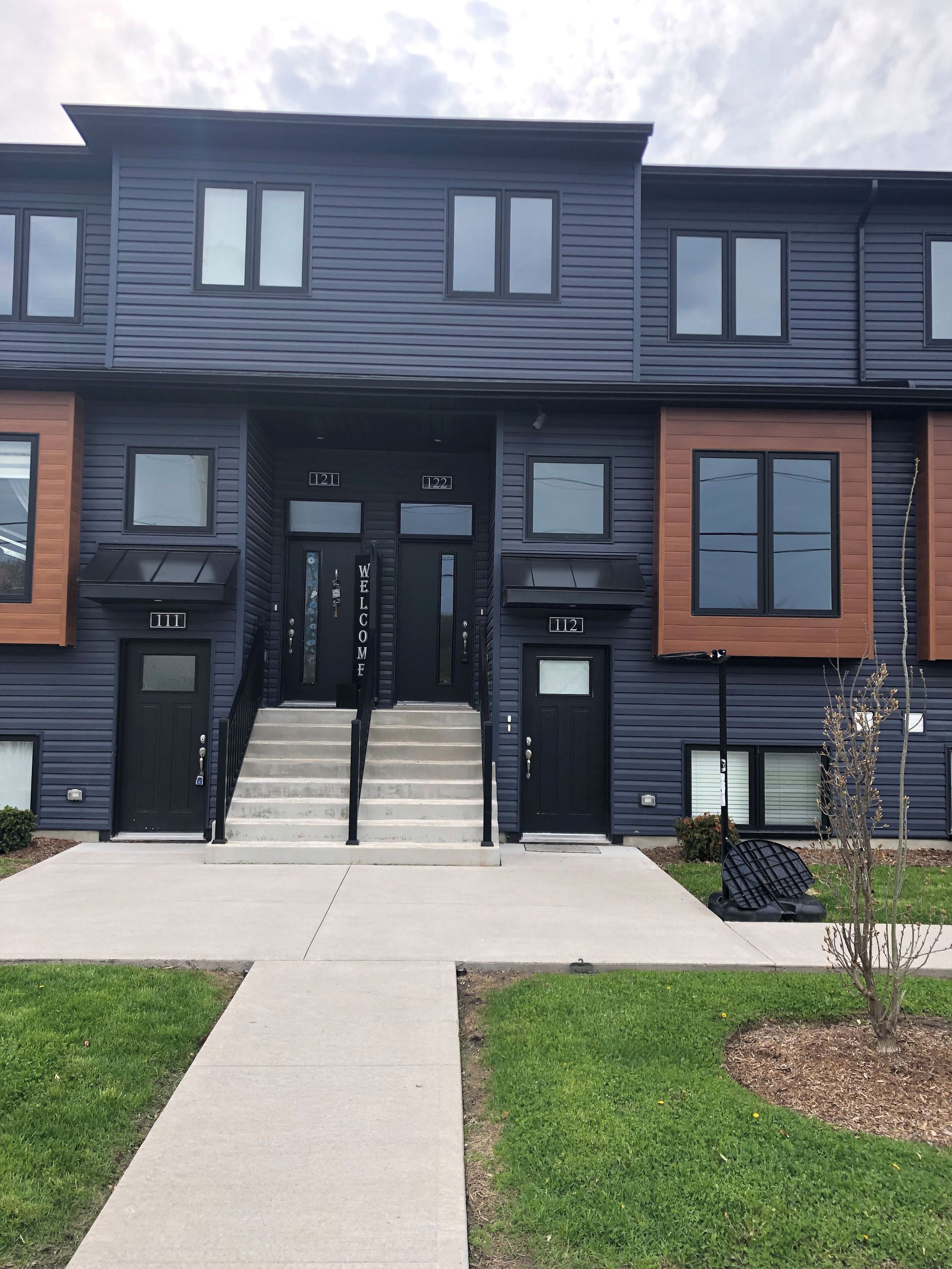 781 Clare Avenue 122, Welland, On L3c 0k1