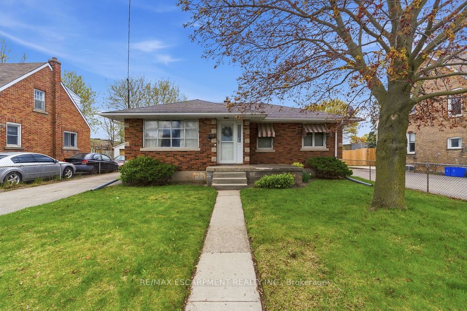 113 North Park Street, Brantford, On N3r 4k3