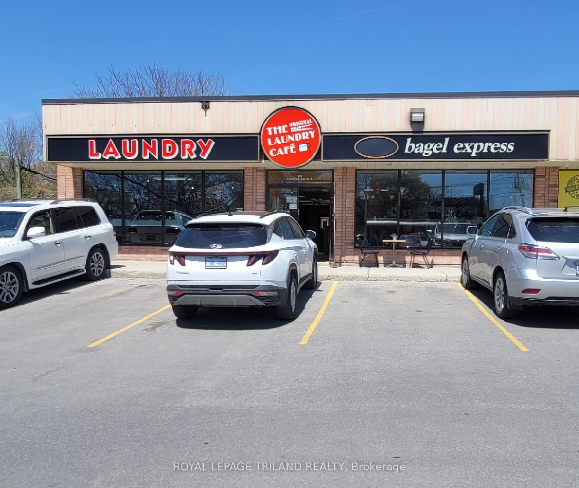 590 Oxford Street E, London North, On N5y 3j1
