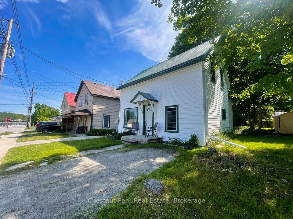 529 Claude Street, South Bruce Peninsula, On N0h 2t0