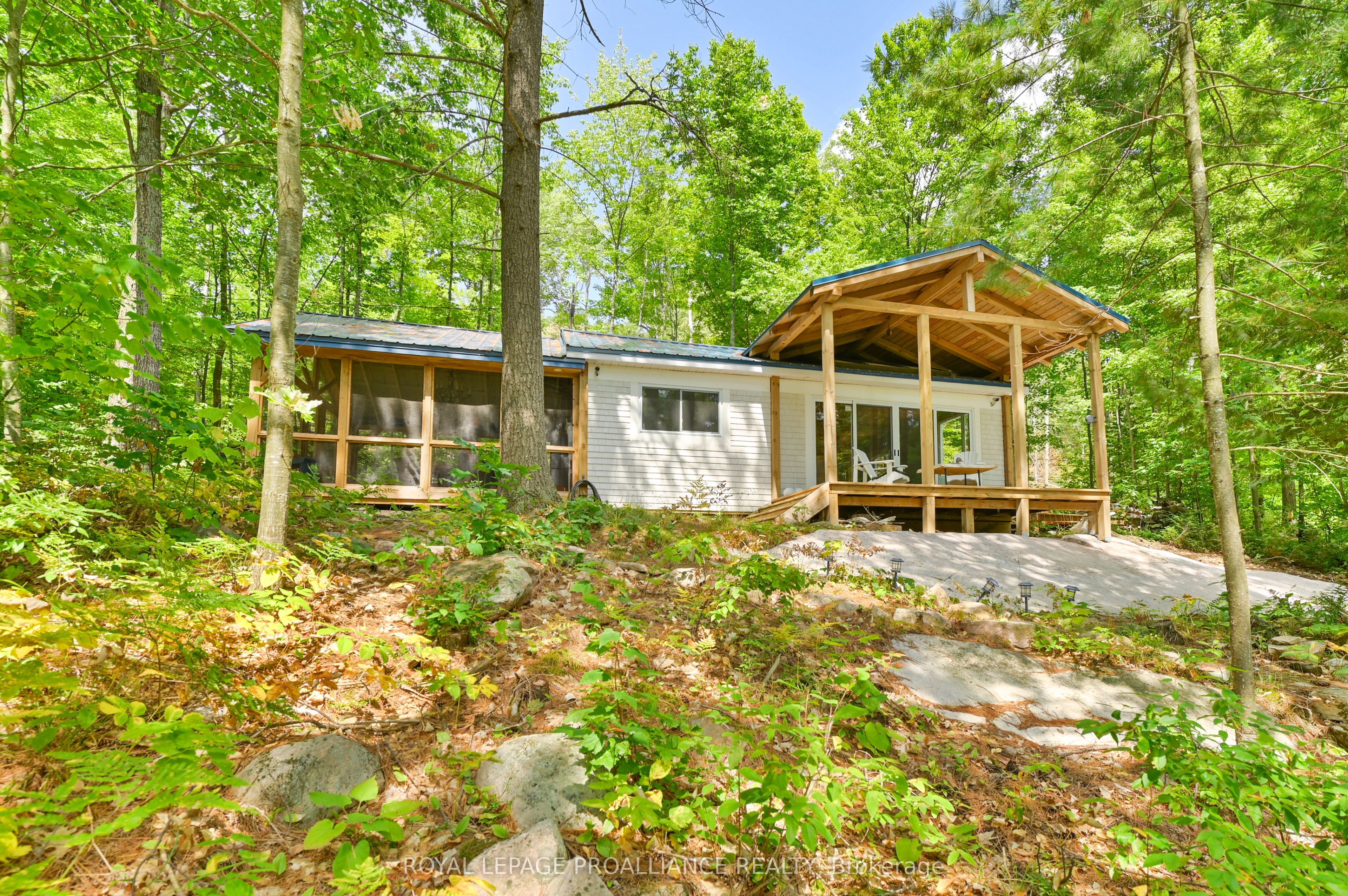 1780 Mazinaw Lake, Frontenac, On K0h 1k0