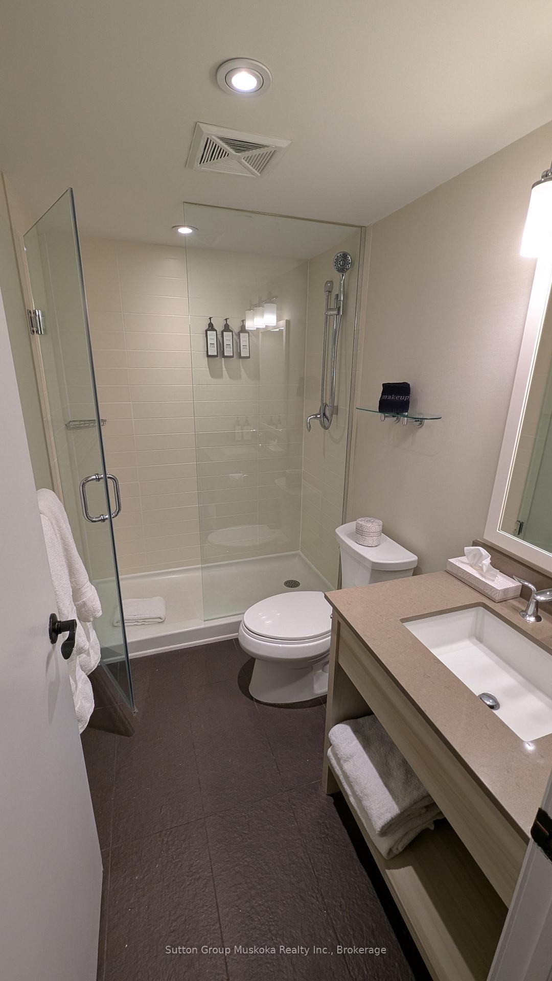 1235 Deerhurst Drive 52-207, Huntsville, On P1h 2e8