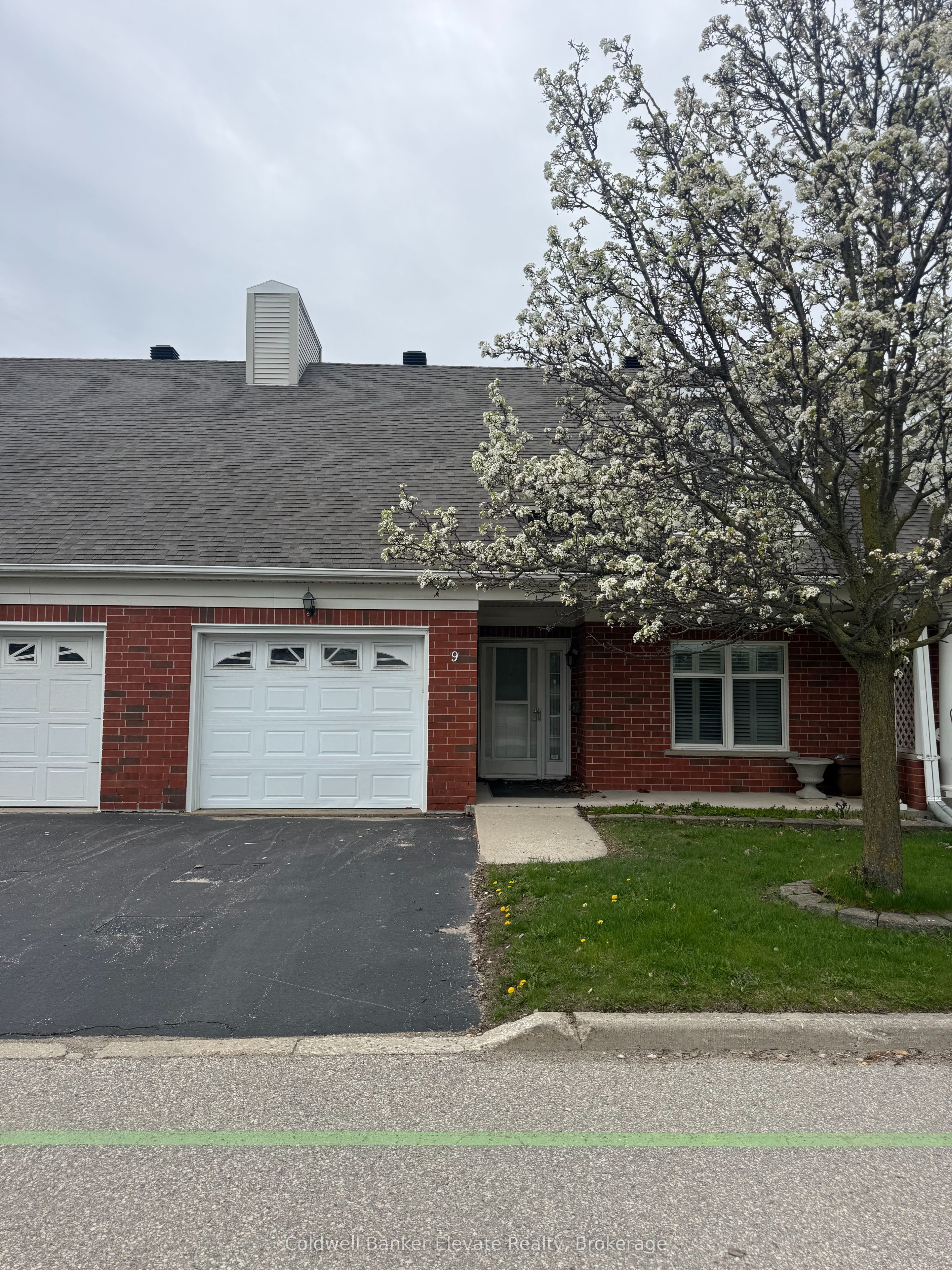 2705 Kingsway Drive 9, Kitchener, On N2c 2t2
