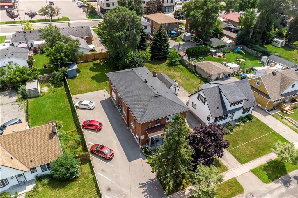 43 Sixth Avenue, Kitchener, On N2c 1p9