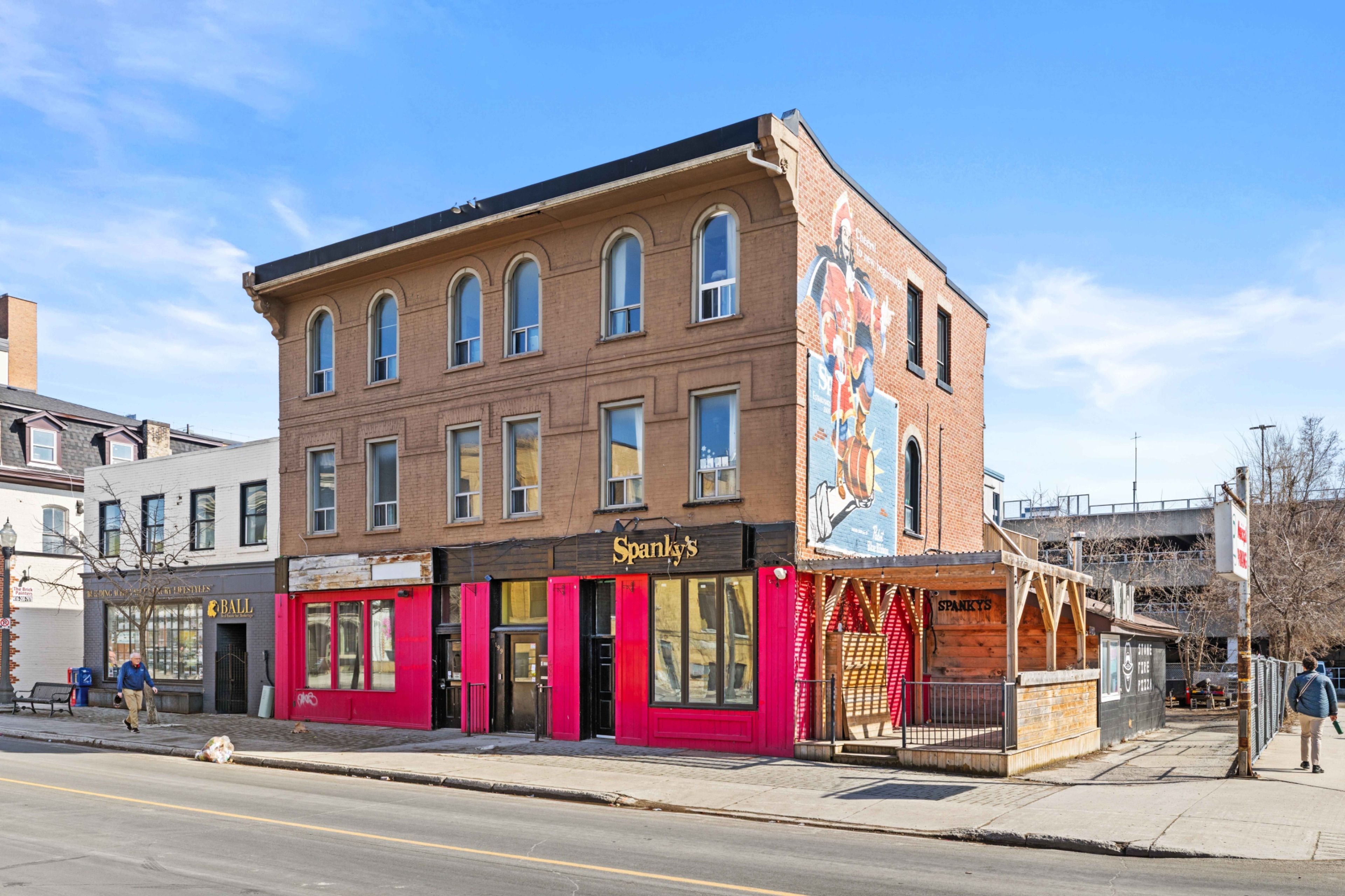 197 Hunter Street W, Peterborough, On K9h 2l1
