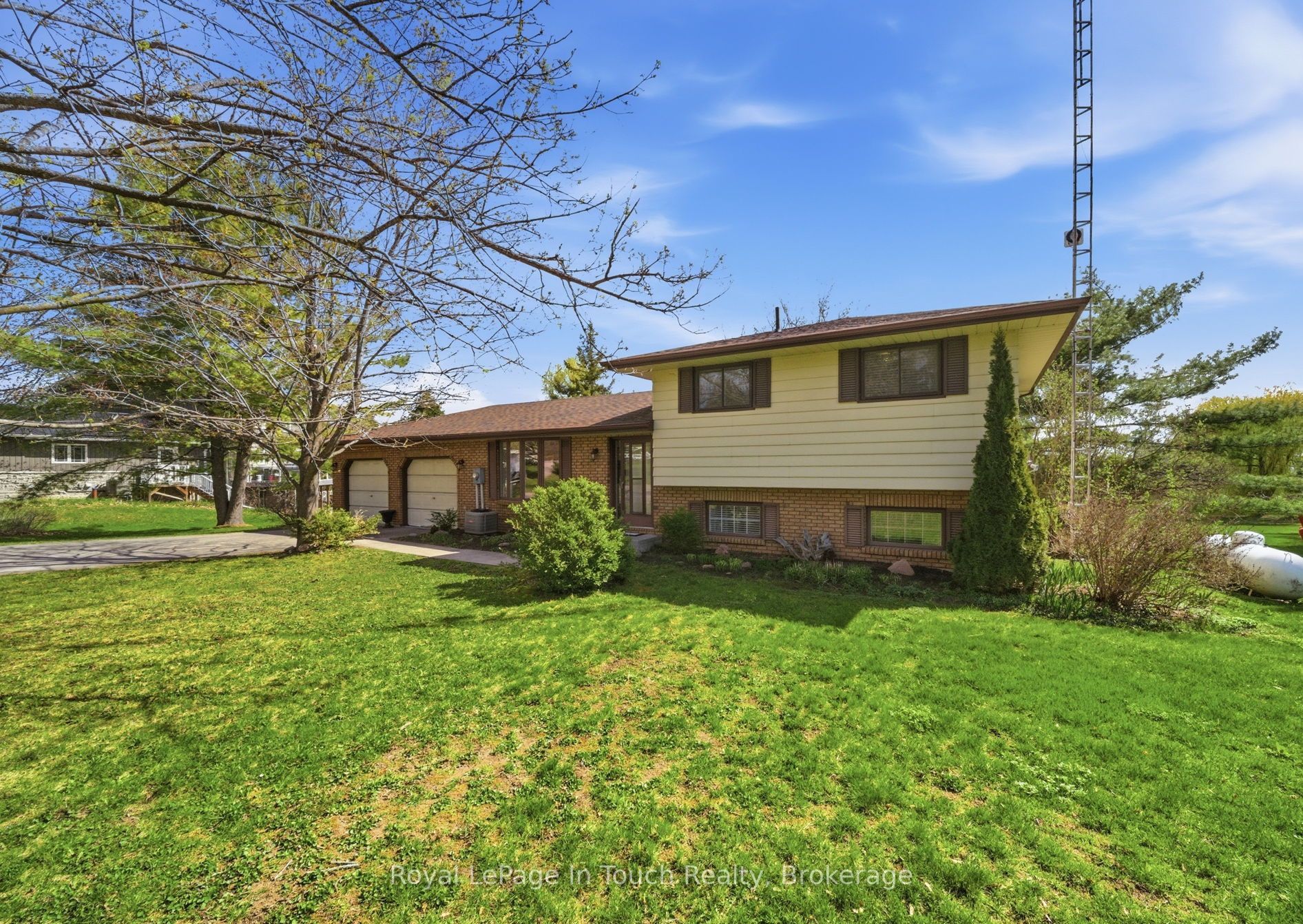 23 Wispi Shore Road, Kawartha Lakes, On K9v 0k4