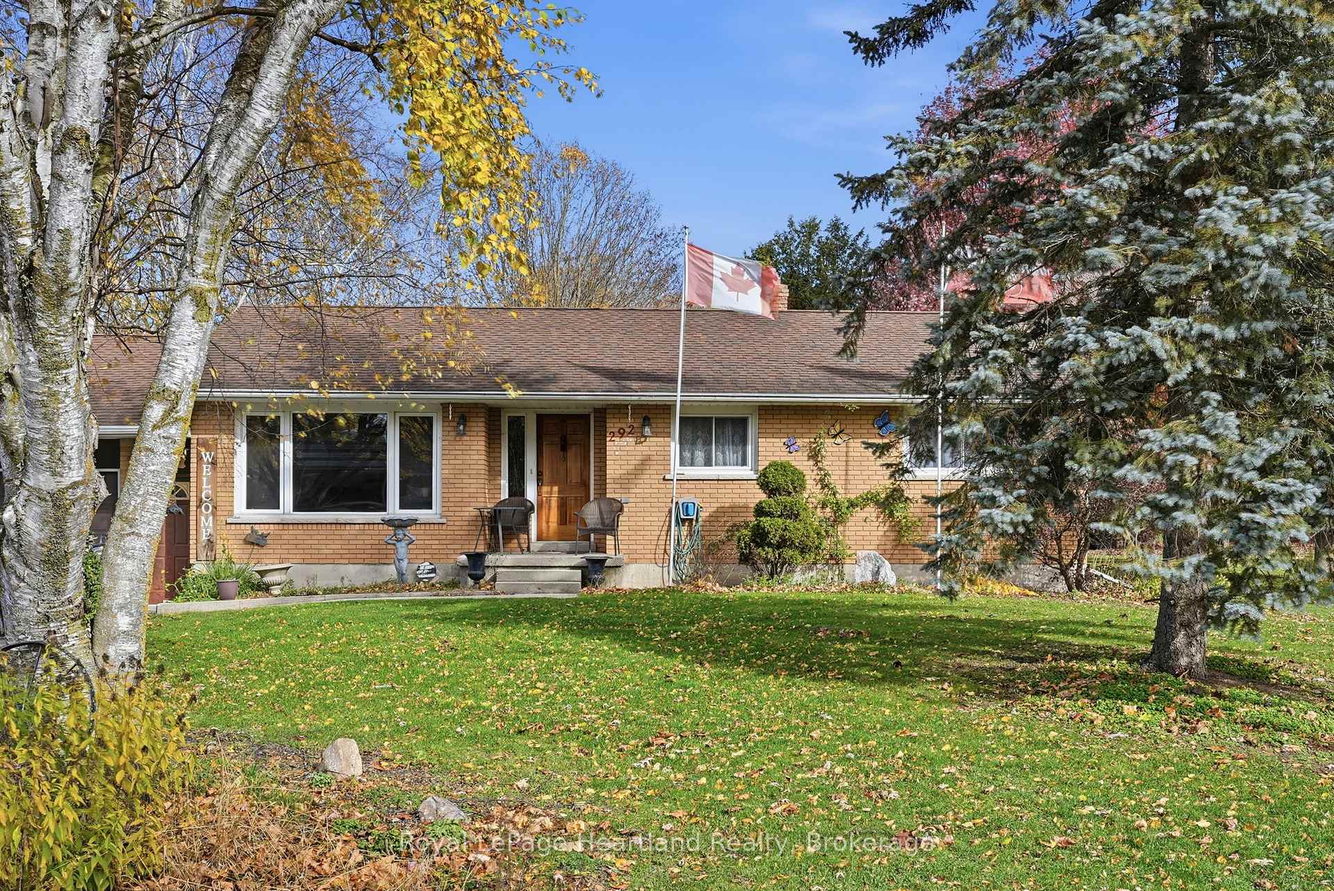 292 Wellington Street, North Huron, On N0m 1h0