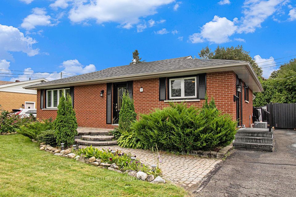 92 Jasper Avenue, Smiths Falls, On K7a 4e1
