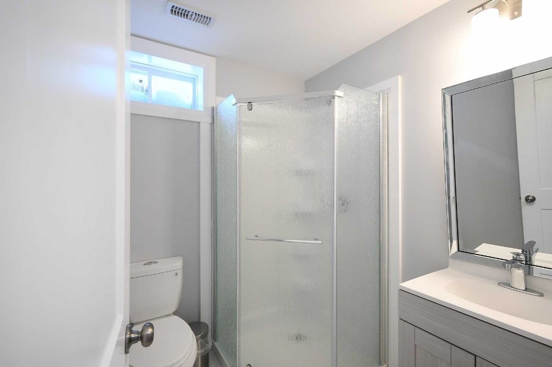 5641 Temperance Avenue, Niagara Falls, On L2z 4a3