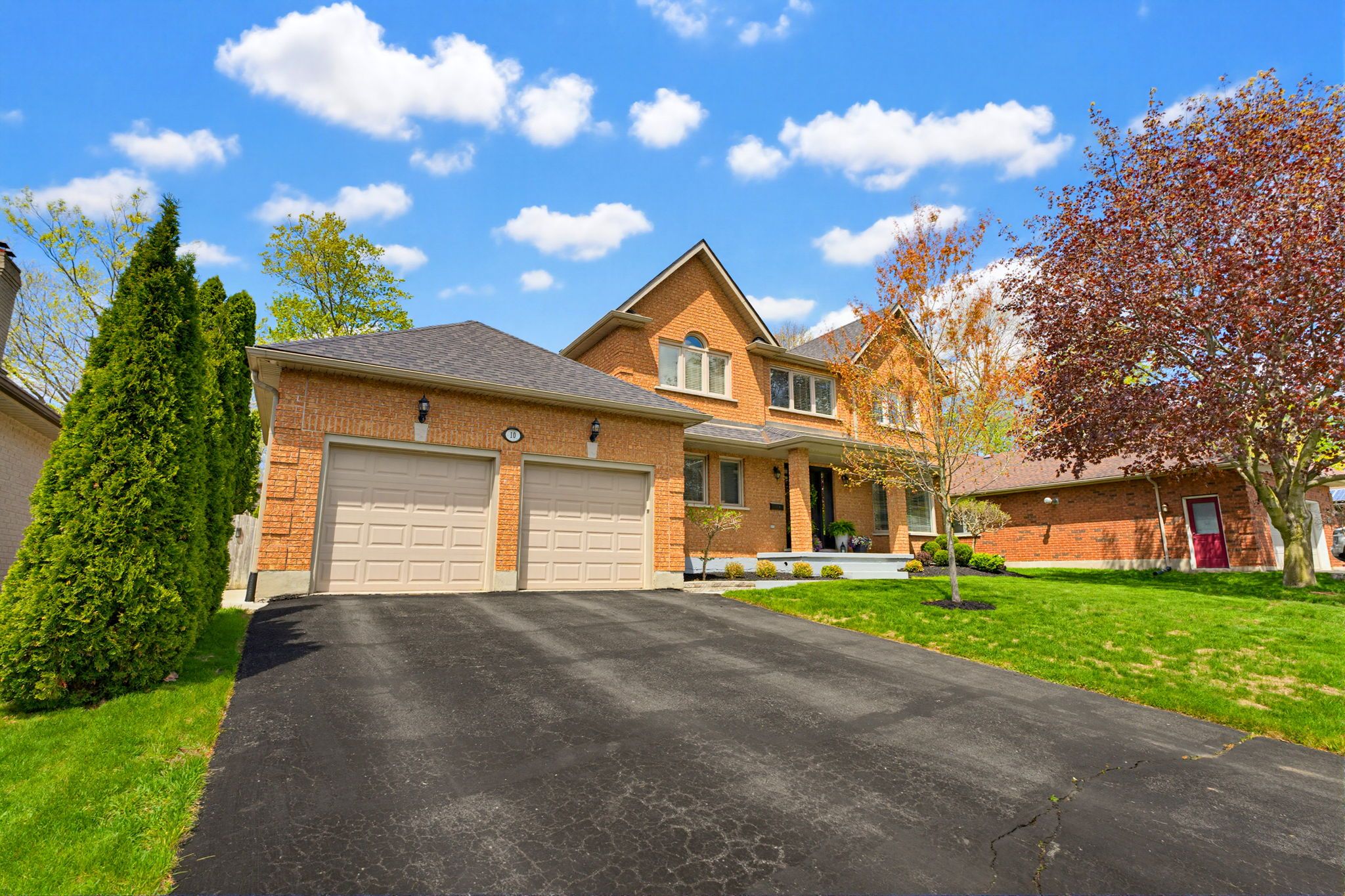 10 Woodside Drive, Tillsonburg, On N4g 5p9