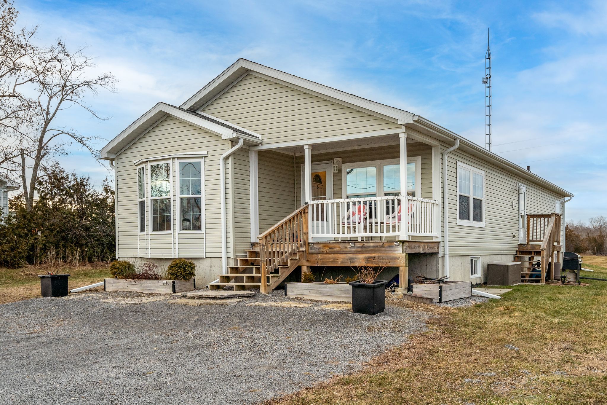 3589 County Road 8, Prince Edward County, On K0k 2t0