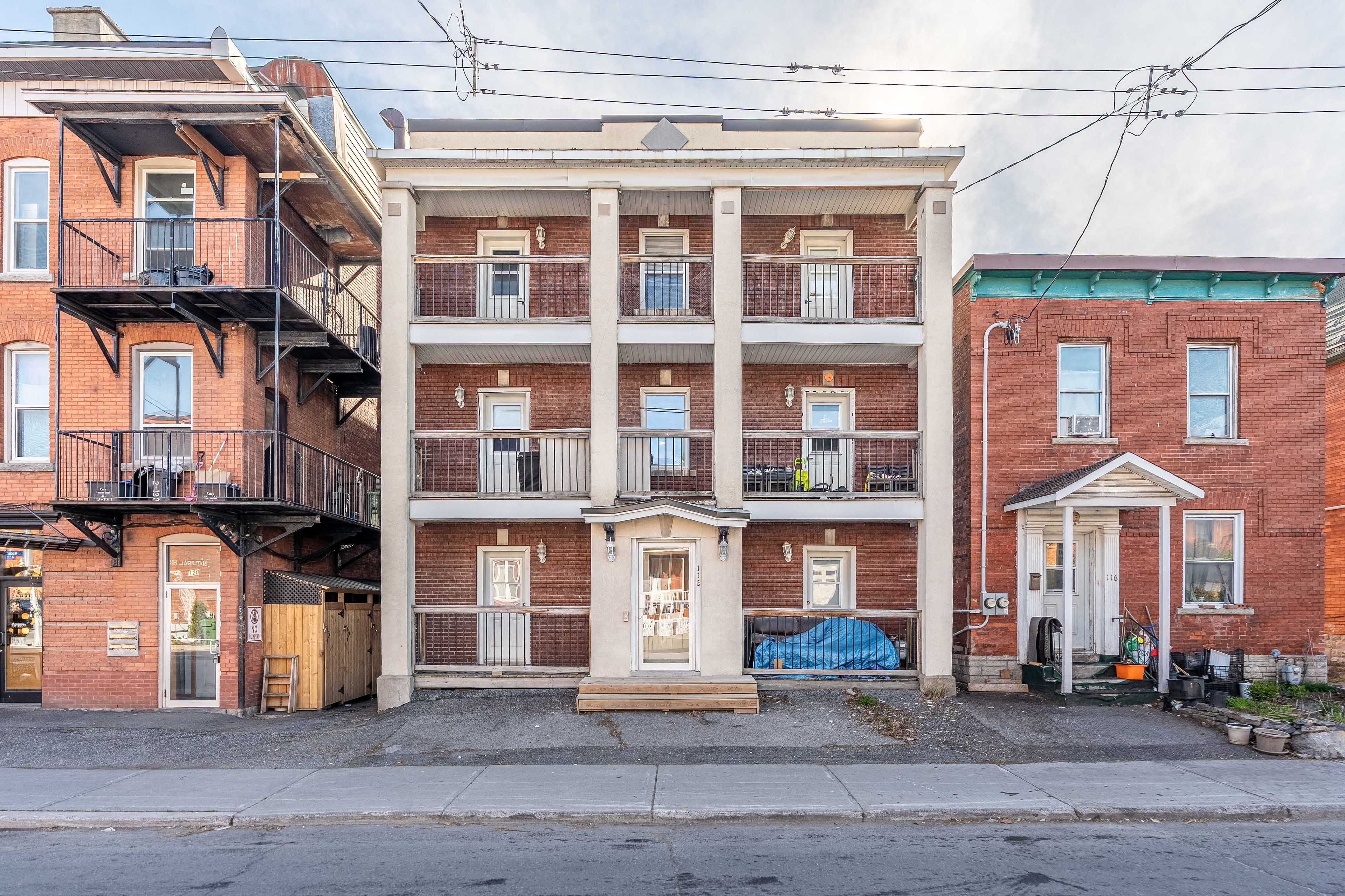 118 Rochester Street, West Centre Town, On K1r 7m1