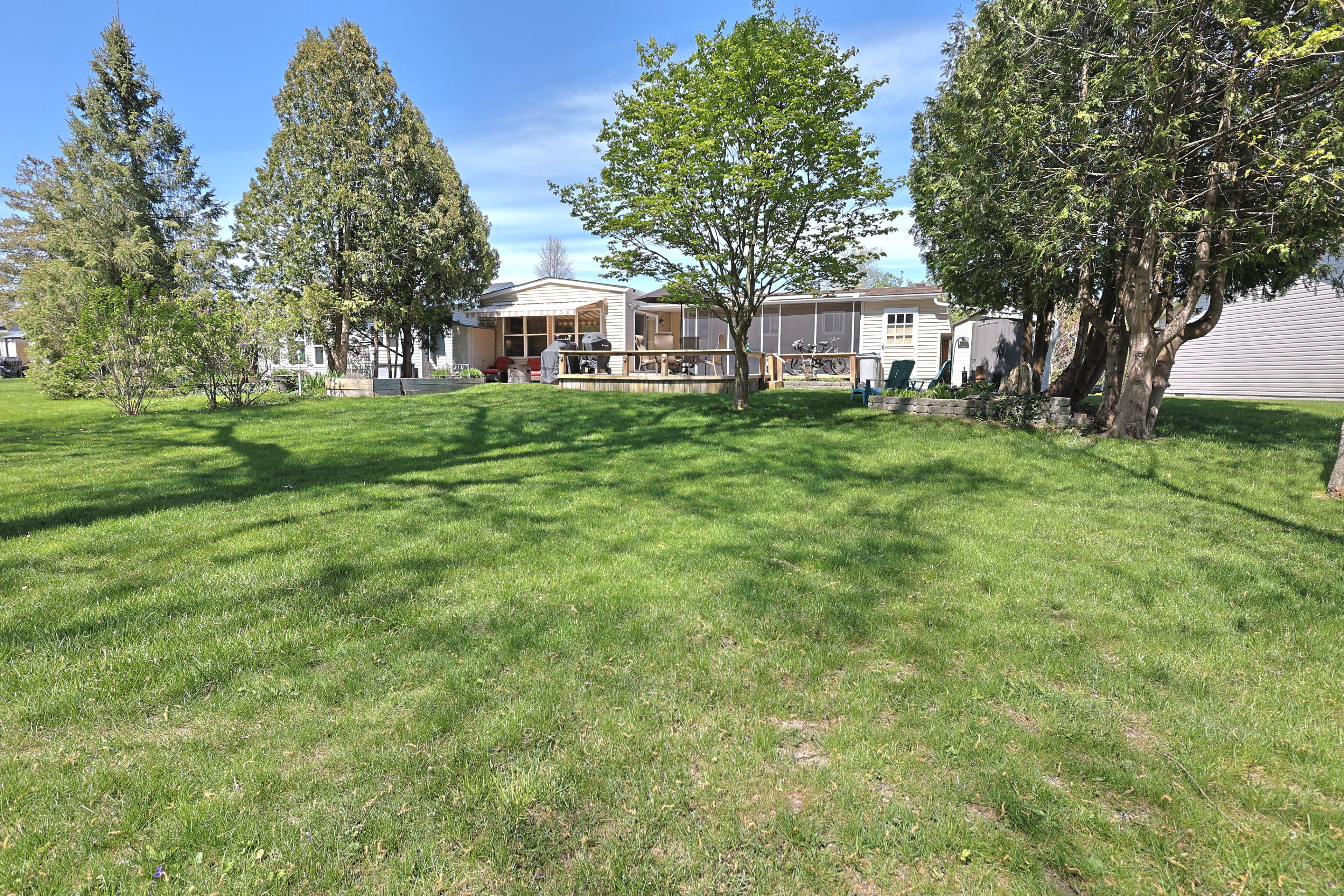 350 Shannon Boulevard, South Huron, On N0m 1t0