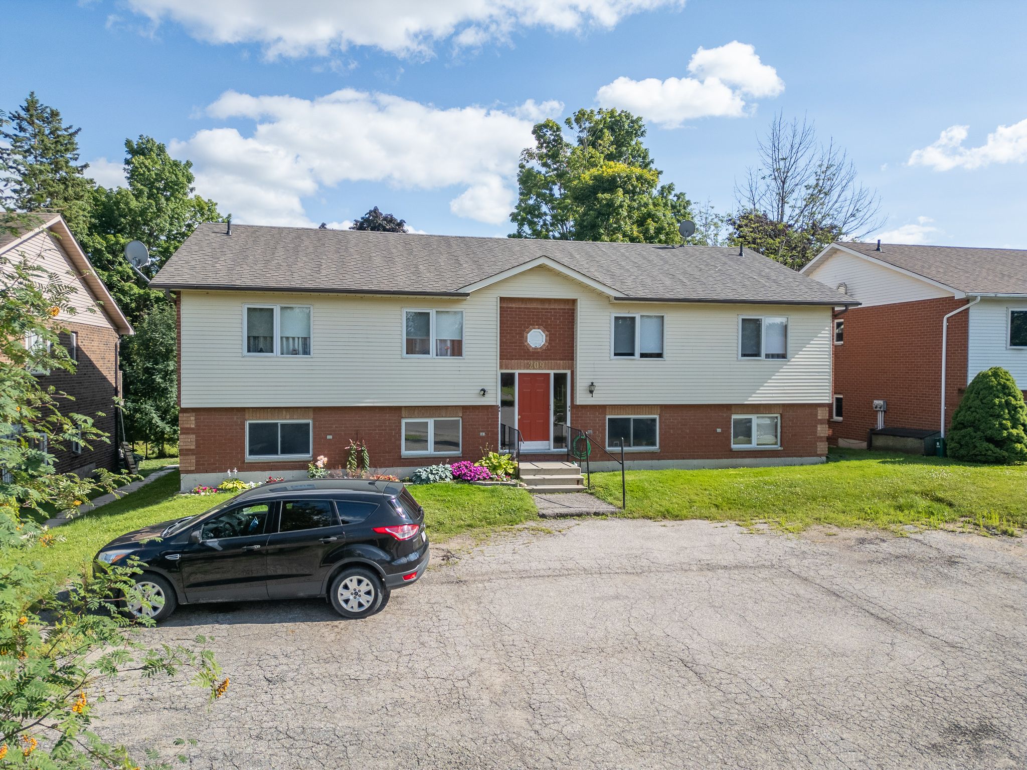 209 Sarah Court, Shelburne, On L9v 2z8