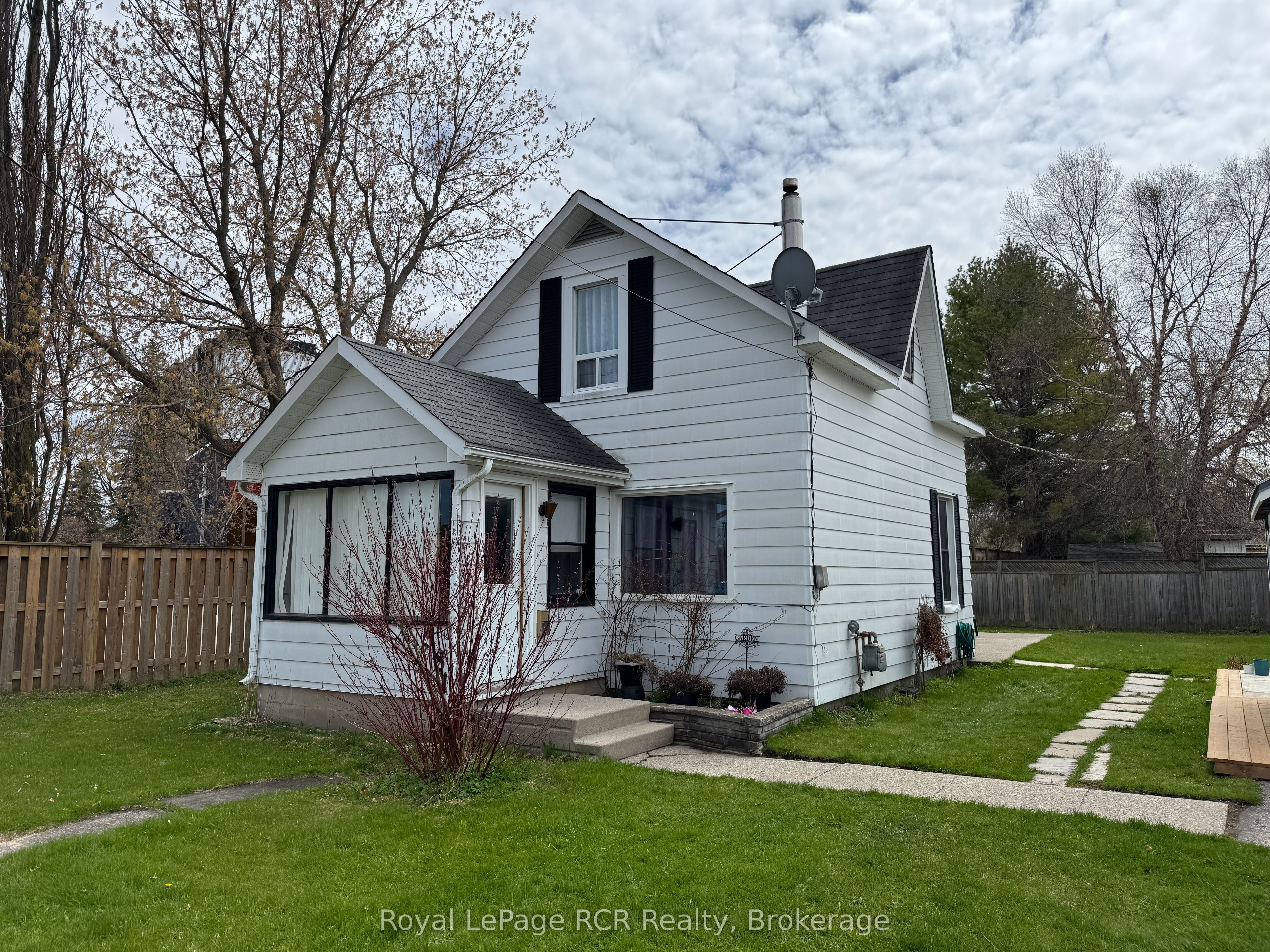 381 14th Street W, Owen Sound, On N4k 3x9