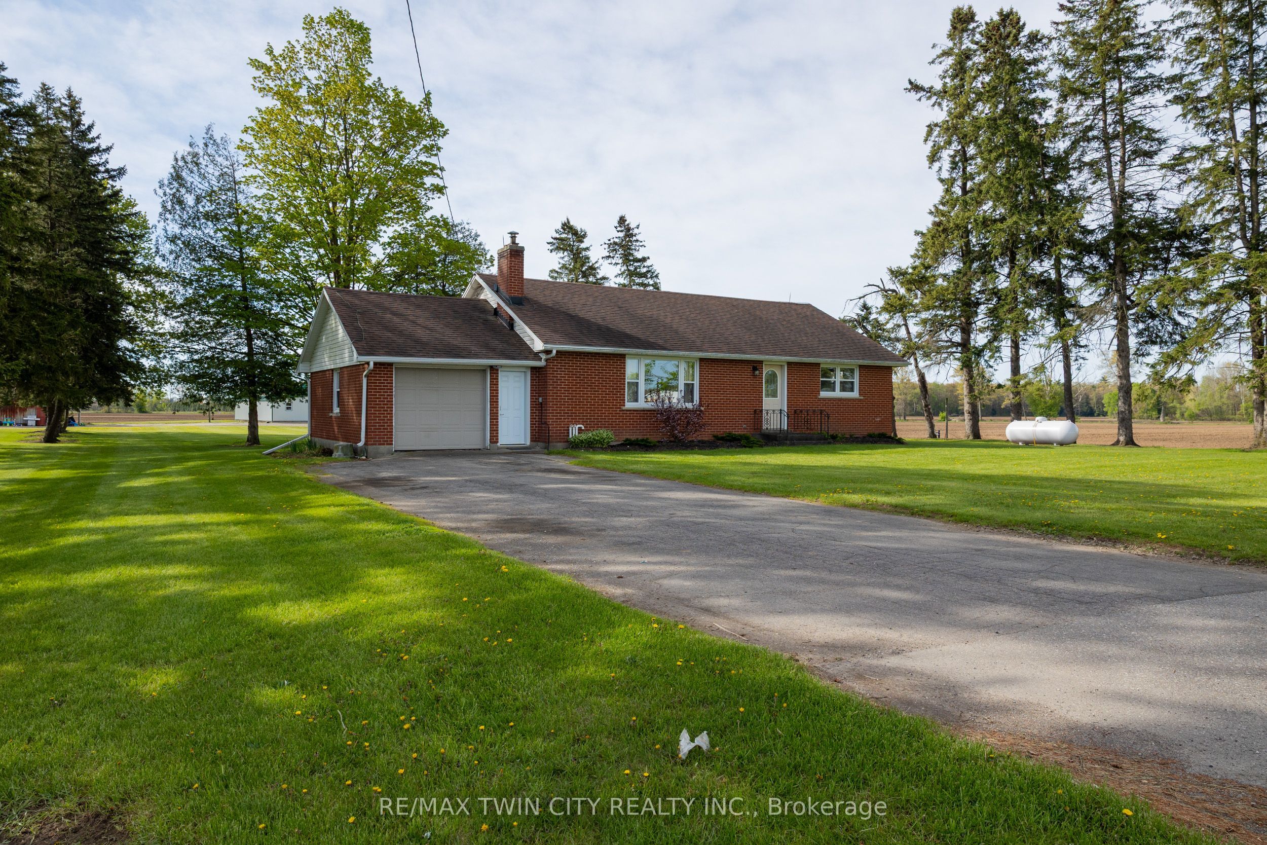522 Ellis Avenue, Brant, On N3t 5l5