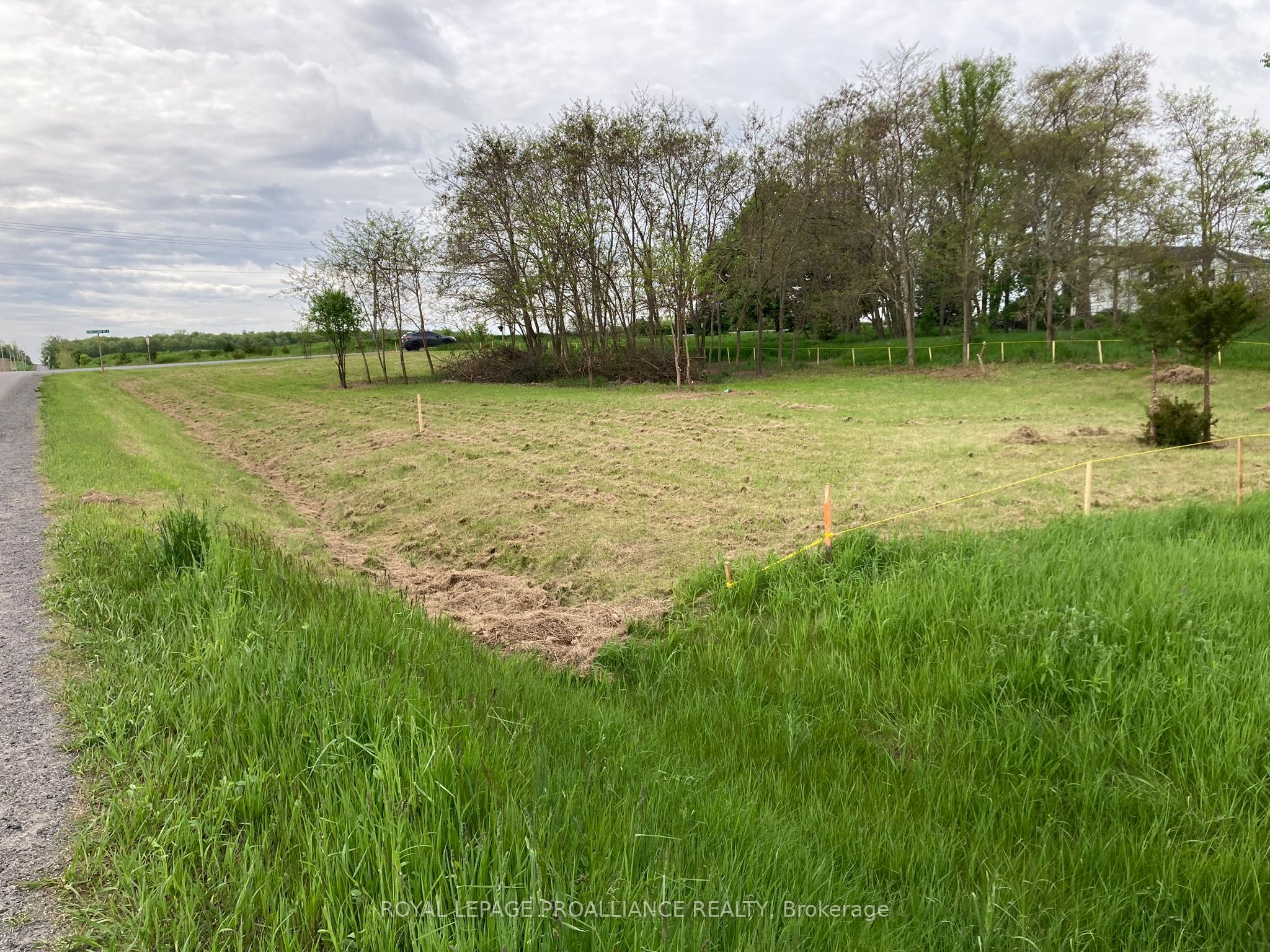 00 South Shore Road, Greater Napanee, On K7r 3k7