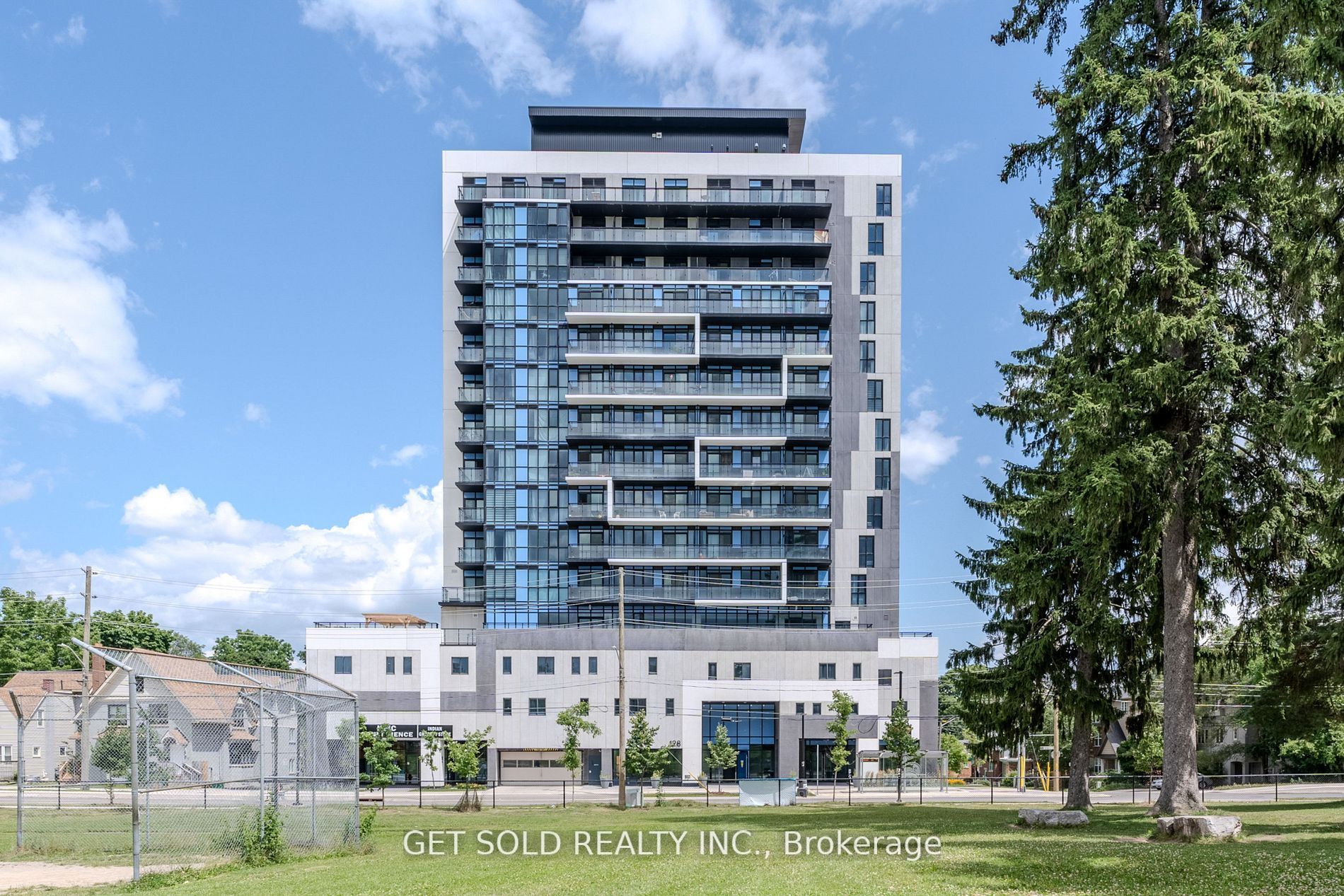 128 King Street N 1105, Waterloo, On N2j 2x9