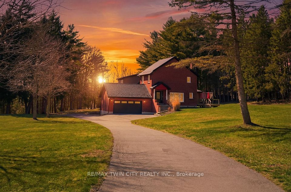 25 Hammond Road, Brant, On N3t 5l4