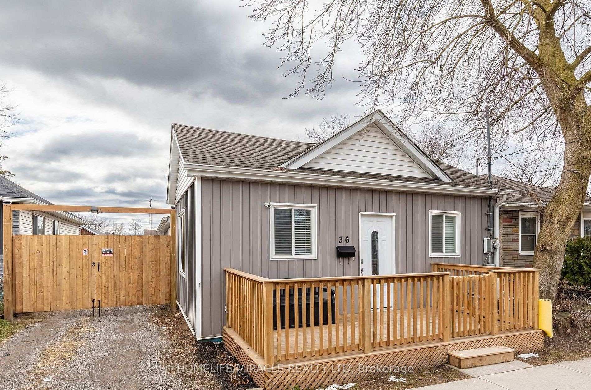 36 Division Street, St. Catharines, On L2r 3g2