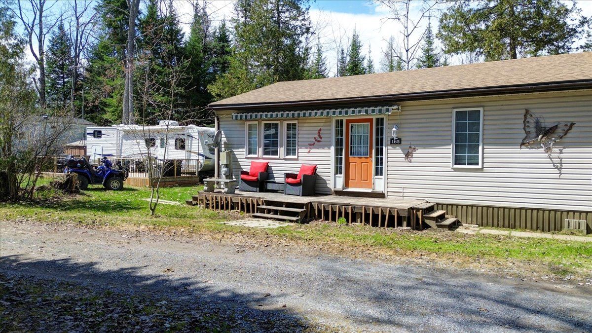 302 Quin-Mo-Lac Lots 165 & 166 Road, Centre Hastings, On K0k 2k0