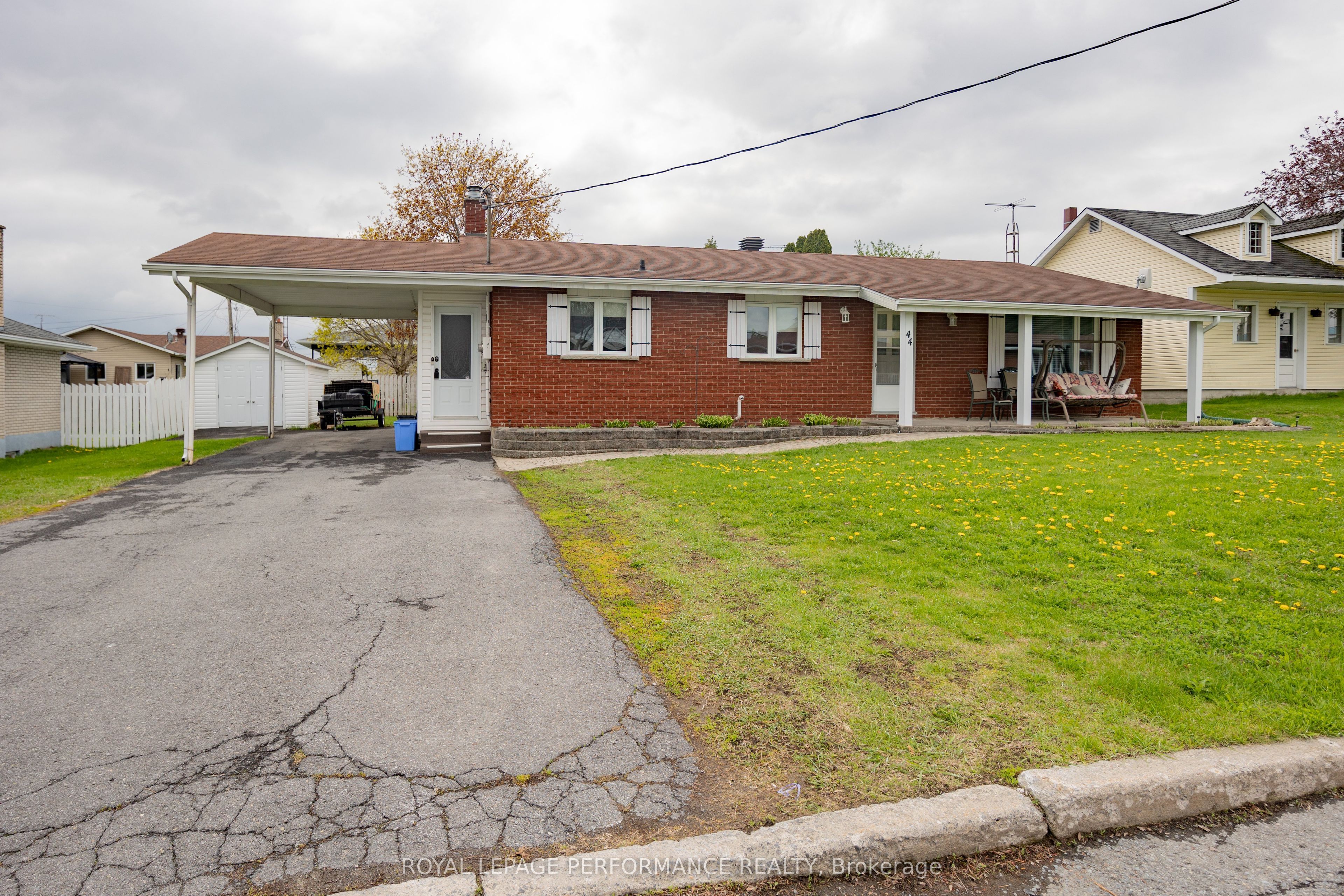 44 Victoria Street W, North Glengarry, On K0c 1a0