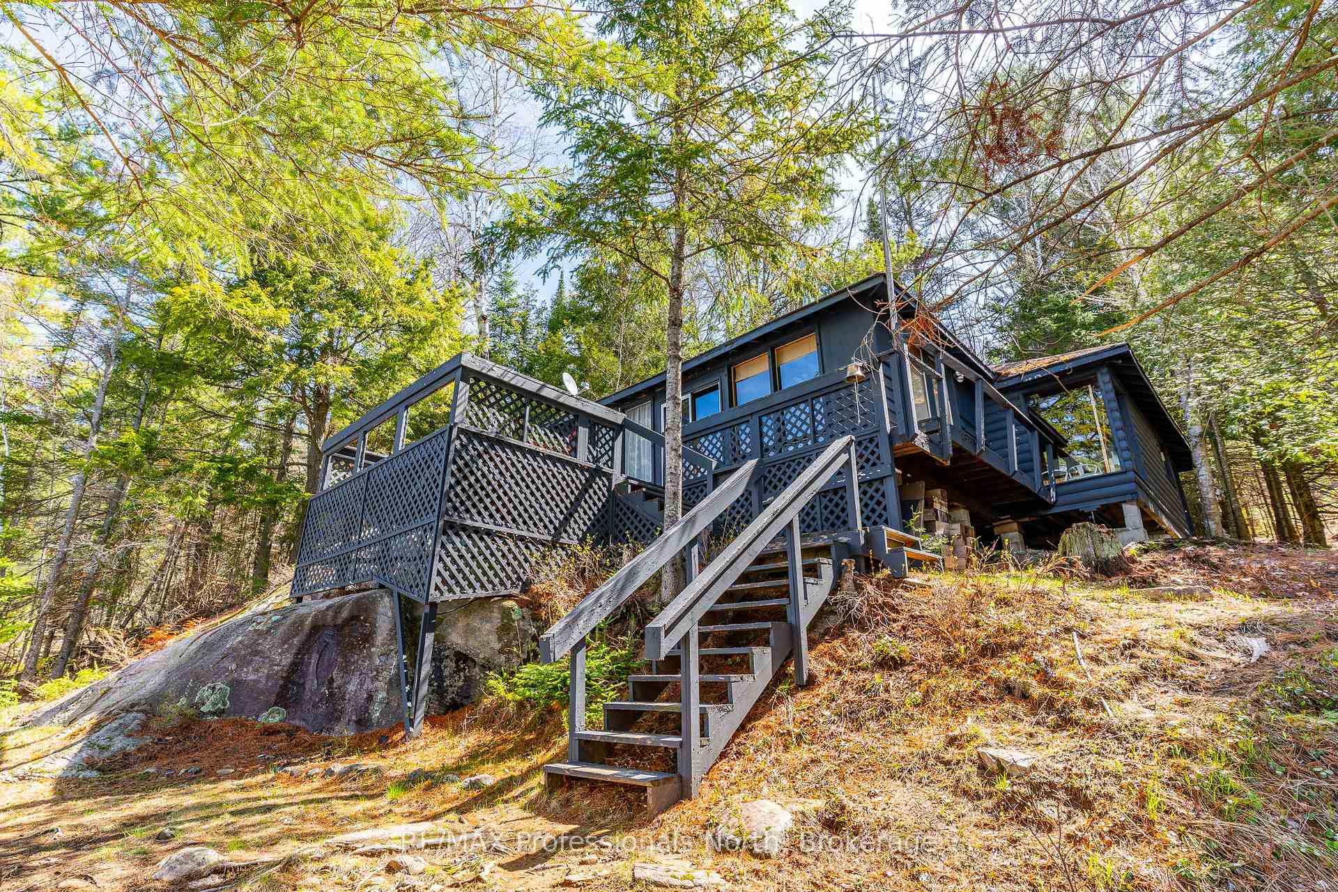 11443 Kushog North Wao, Algonquin Highlands, On K0m 1j2