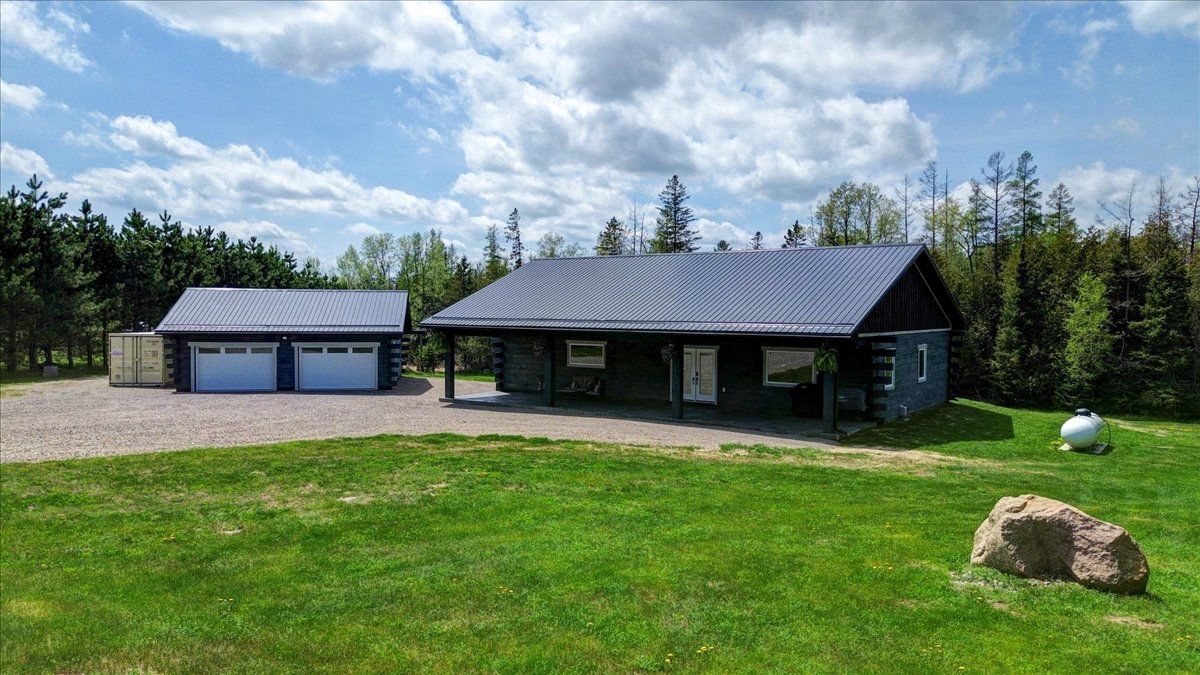 414 Pine View Ridge Road, Tudor And Cashel, On K0l 1w0