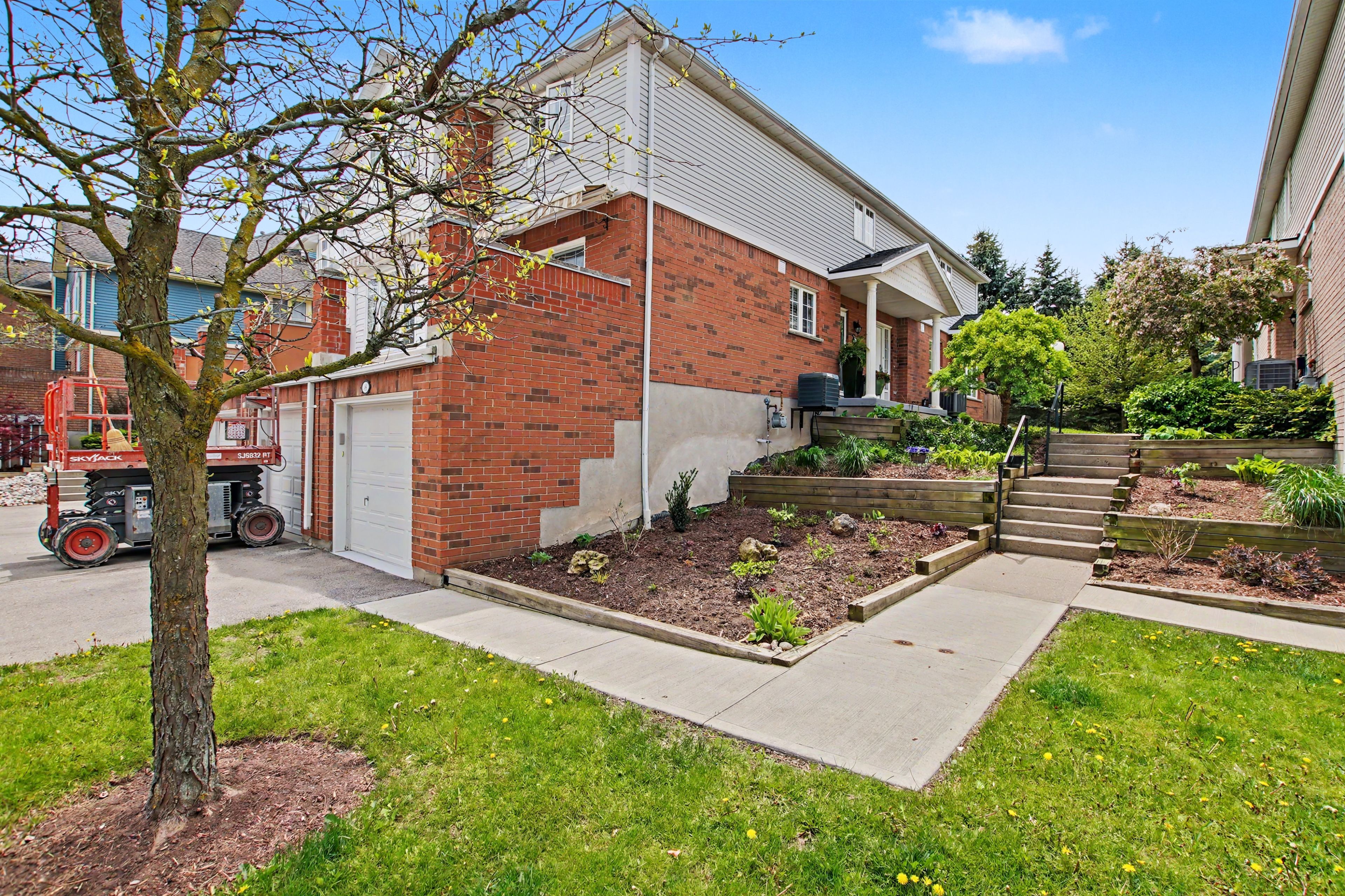 941 Gordon Street 48, Guelph, On N1g 4r9